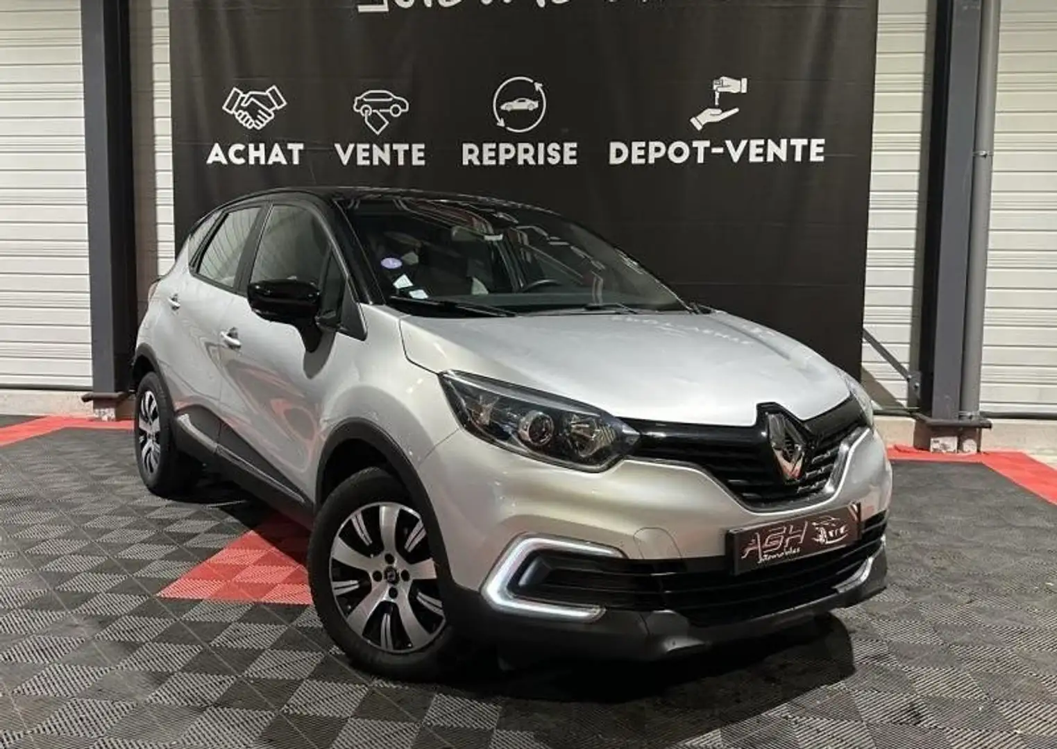 Renault Captur 0.9 TCe 90ch Sunset 19 Noir - 2