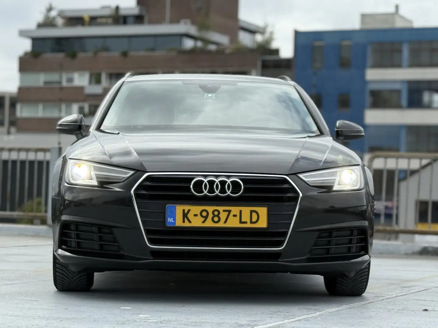 Audi A4 1.4 TFSI Des. ProL+ Automaat! Carplay, Navi! Zwart - 2