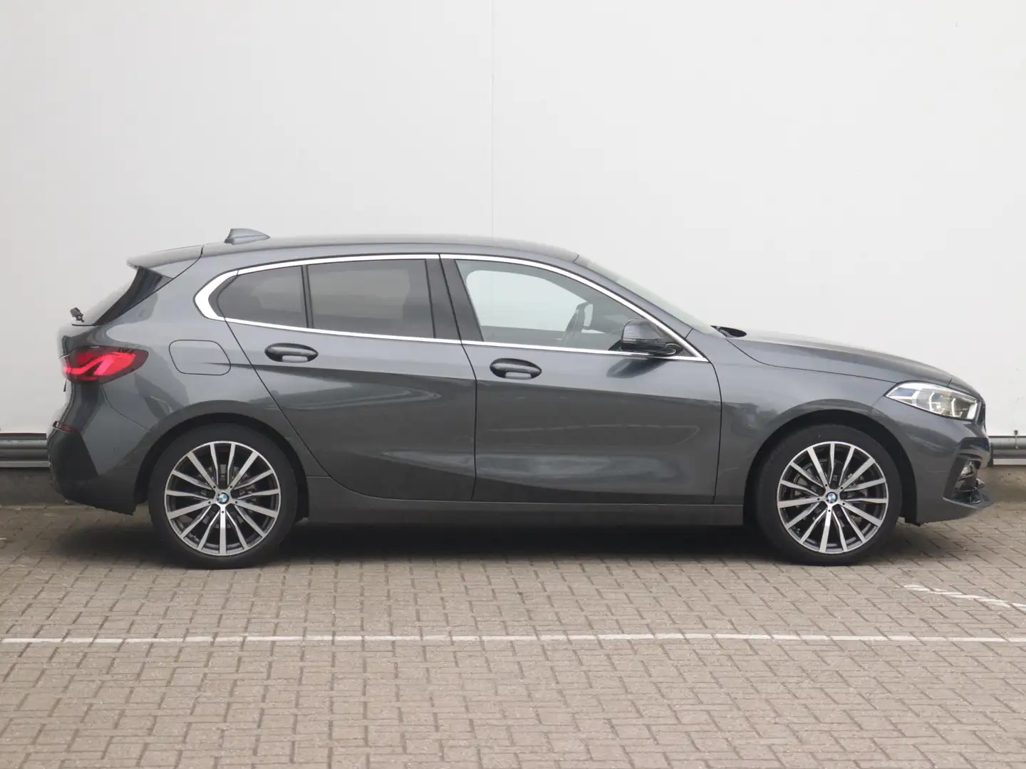 BMW 118 1-serie 118i Executive Edition | Trekhaak Afneemba Grijs - 2