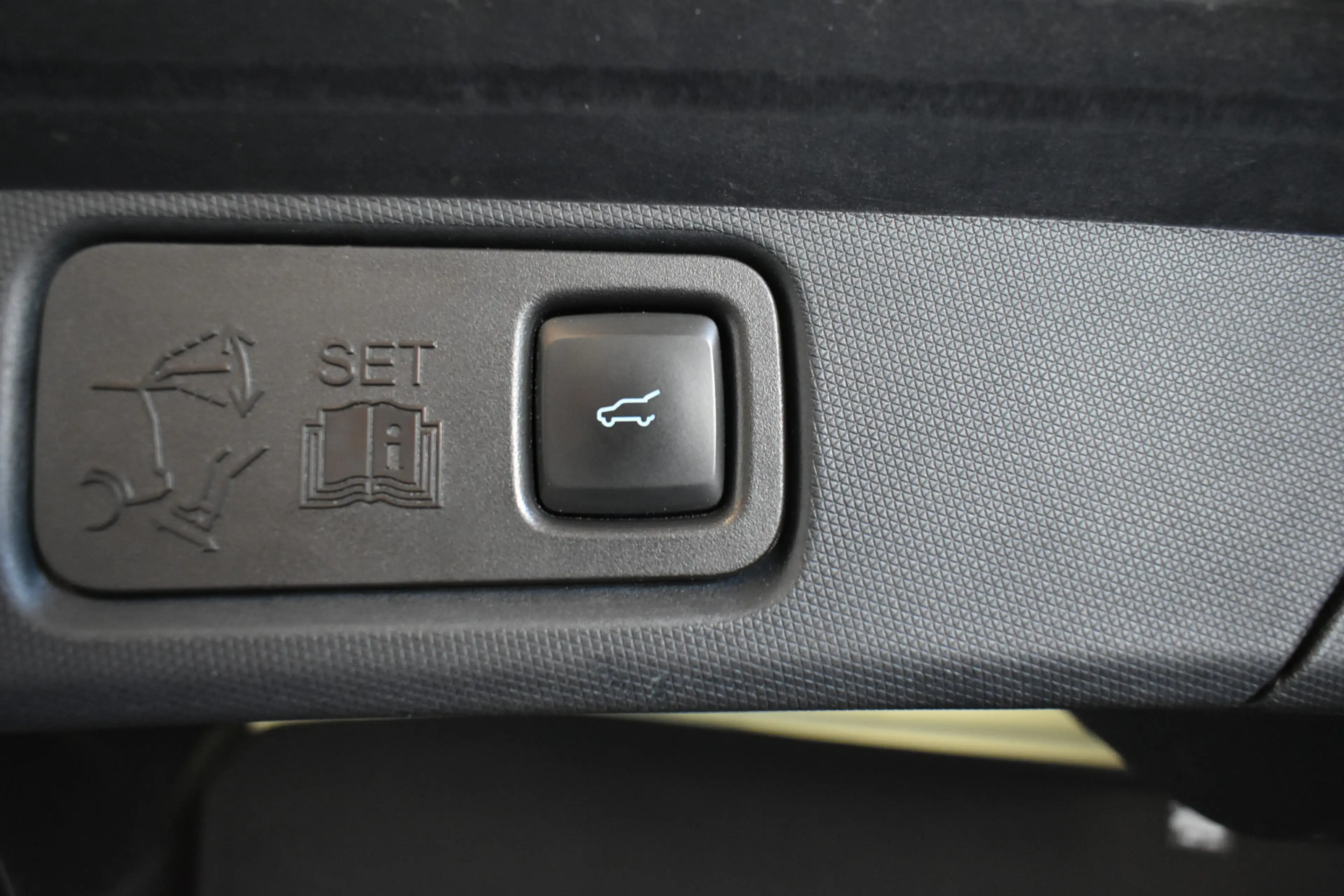 Ford Mustang Mach-E RWD 75 kWh 360°Cam Pano Techpack — photo 6