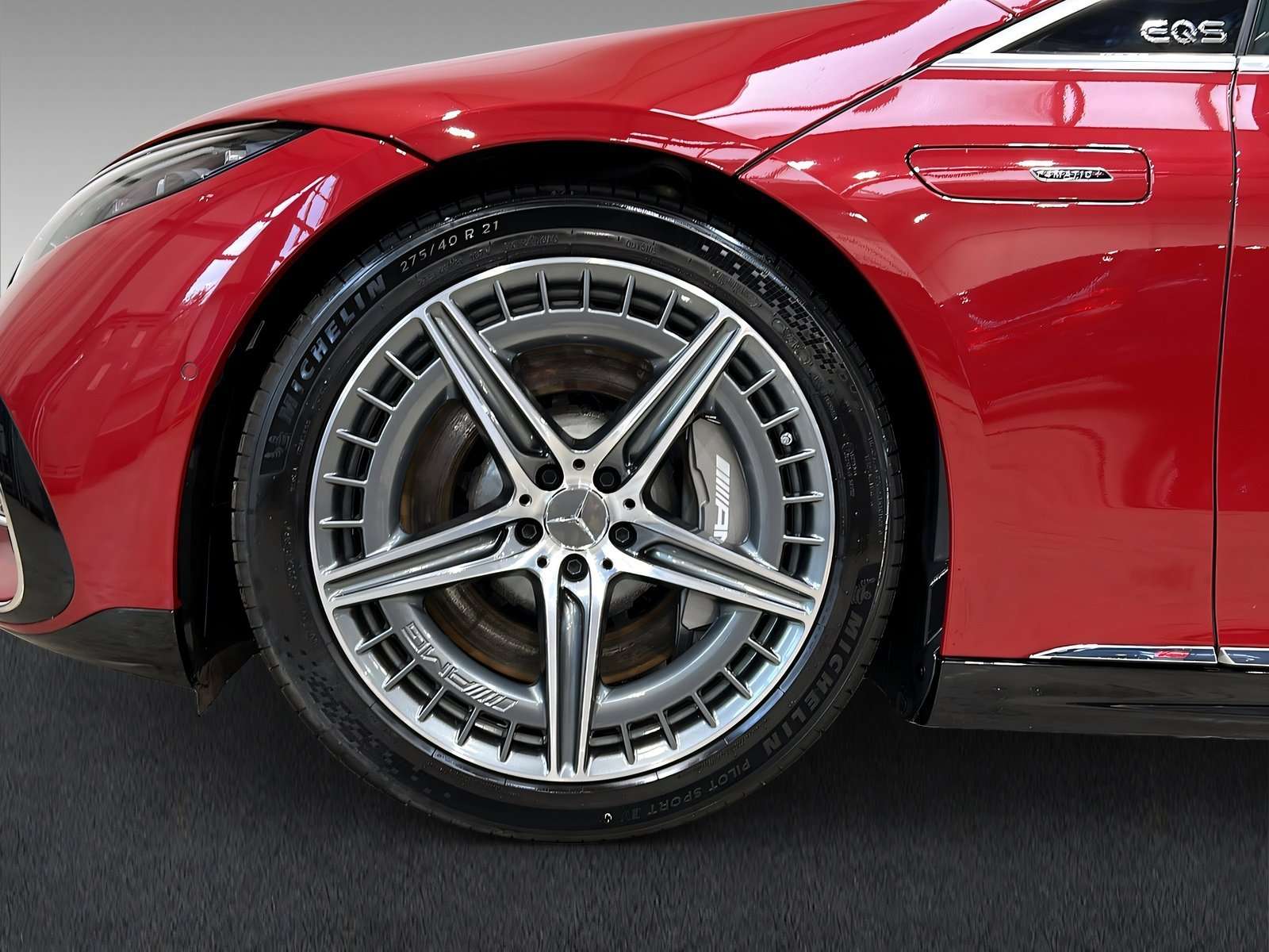 Mercedes-Benz EQS