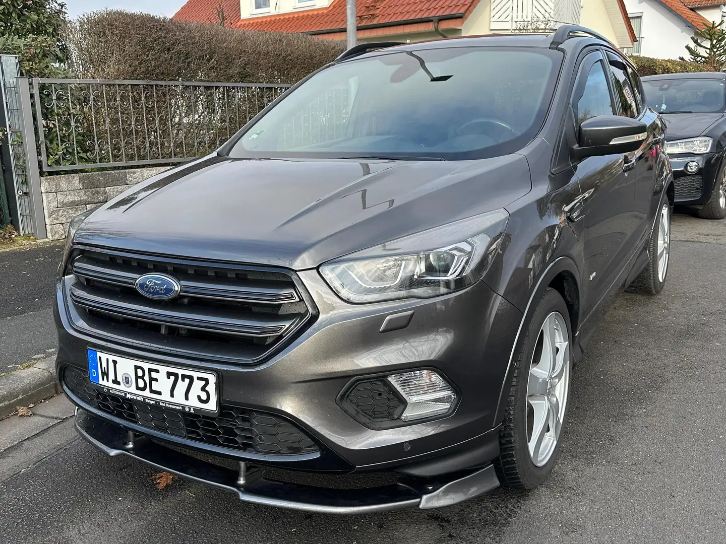 Ford Kuga ST-Line 4x4 Grau - 1