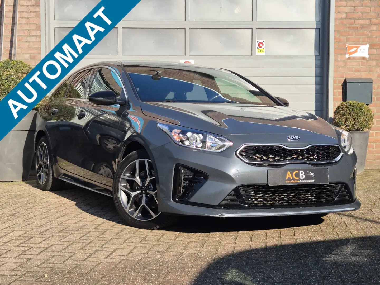 Kia ProCeed / pro_cee'd 1.5 T-GDi MHEV GT-Line Edition GT-Line / Automaat Grau - 1