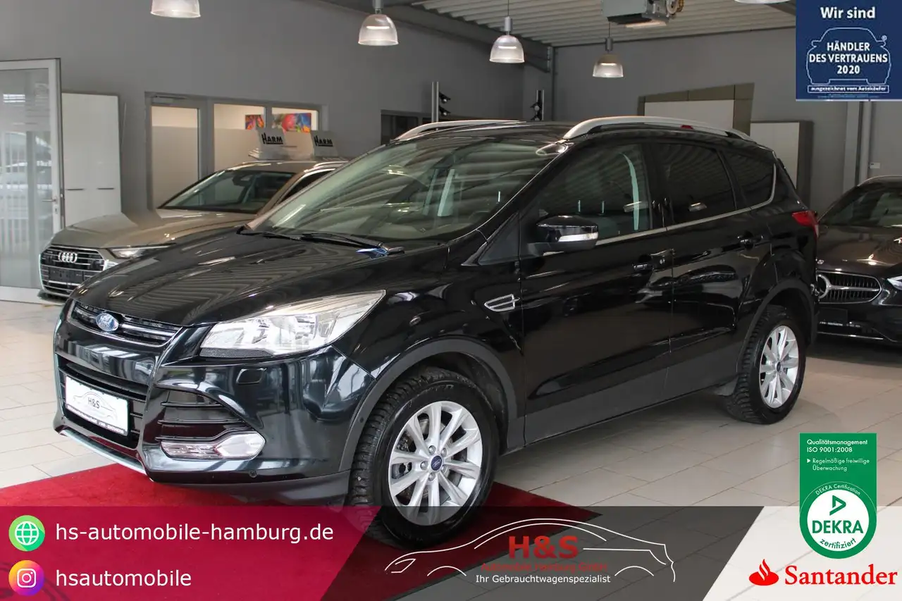 Ford Kuga SUV/4x4/Pick-up in Zwart tweedehands in Bad Segeberg voor € 12.550,-