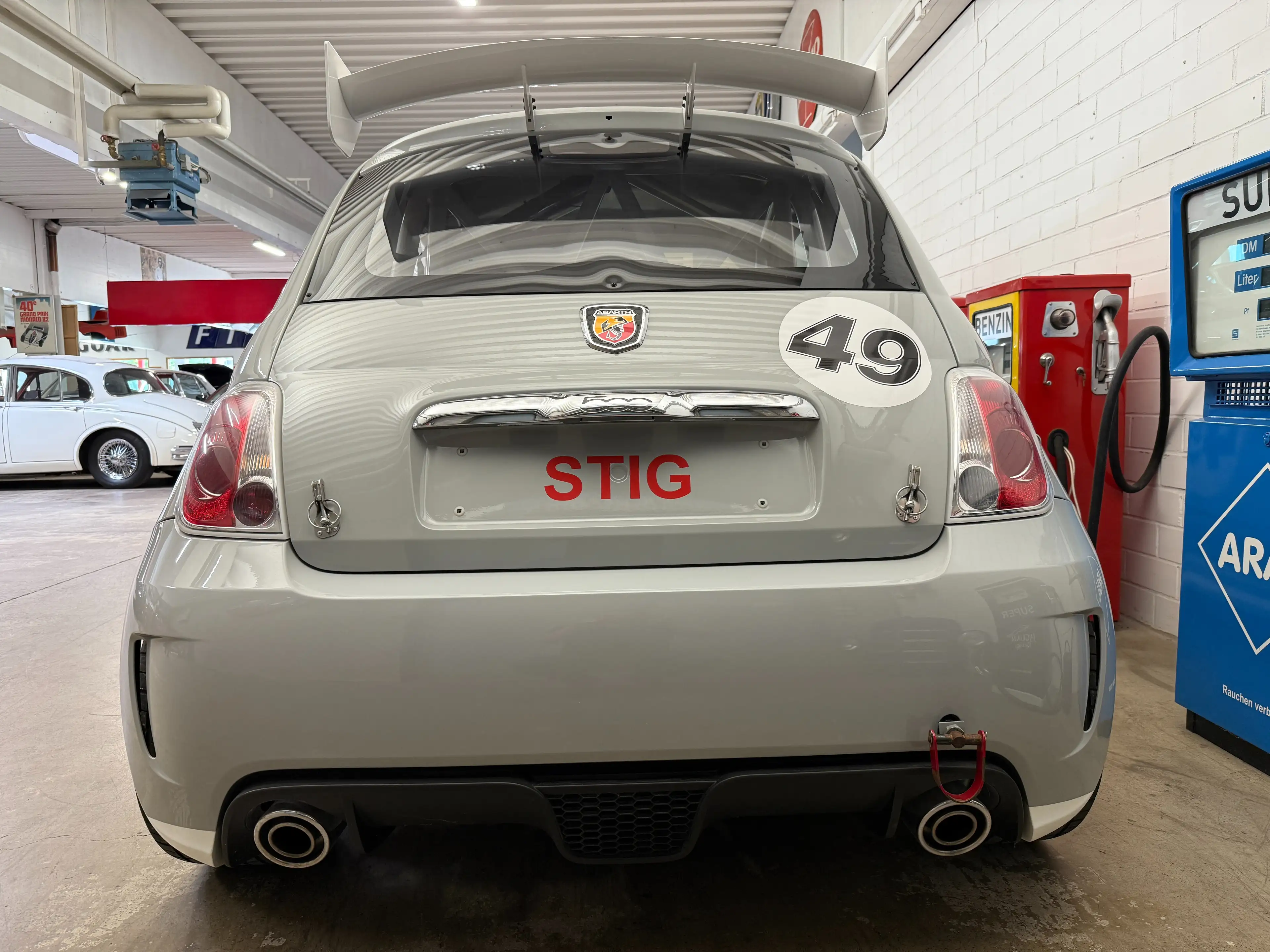 Abarth 695 Assetto Corse No. 25/49 — photo 13