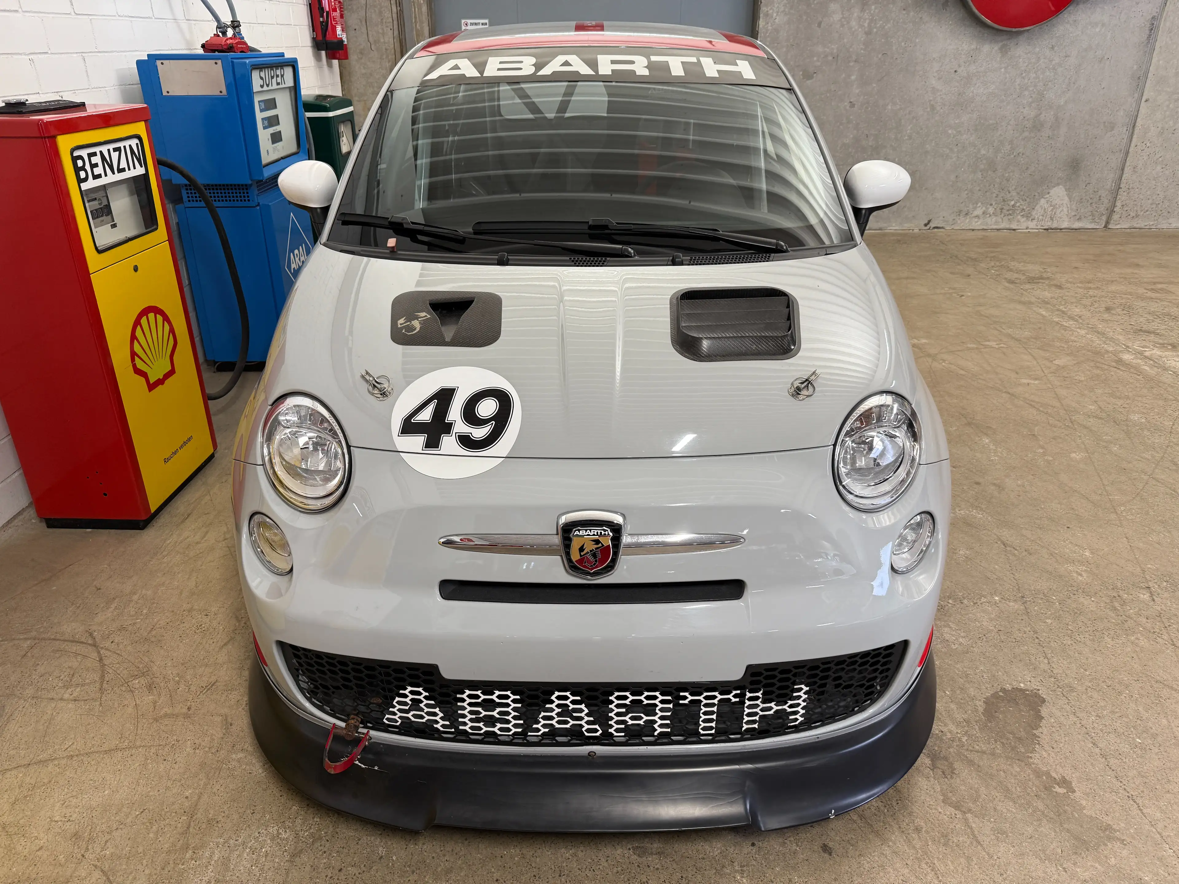 Abarth 695 Assetto Corse No. 25/49 — photo 4