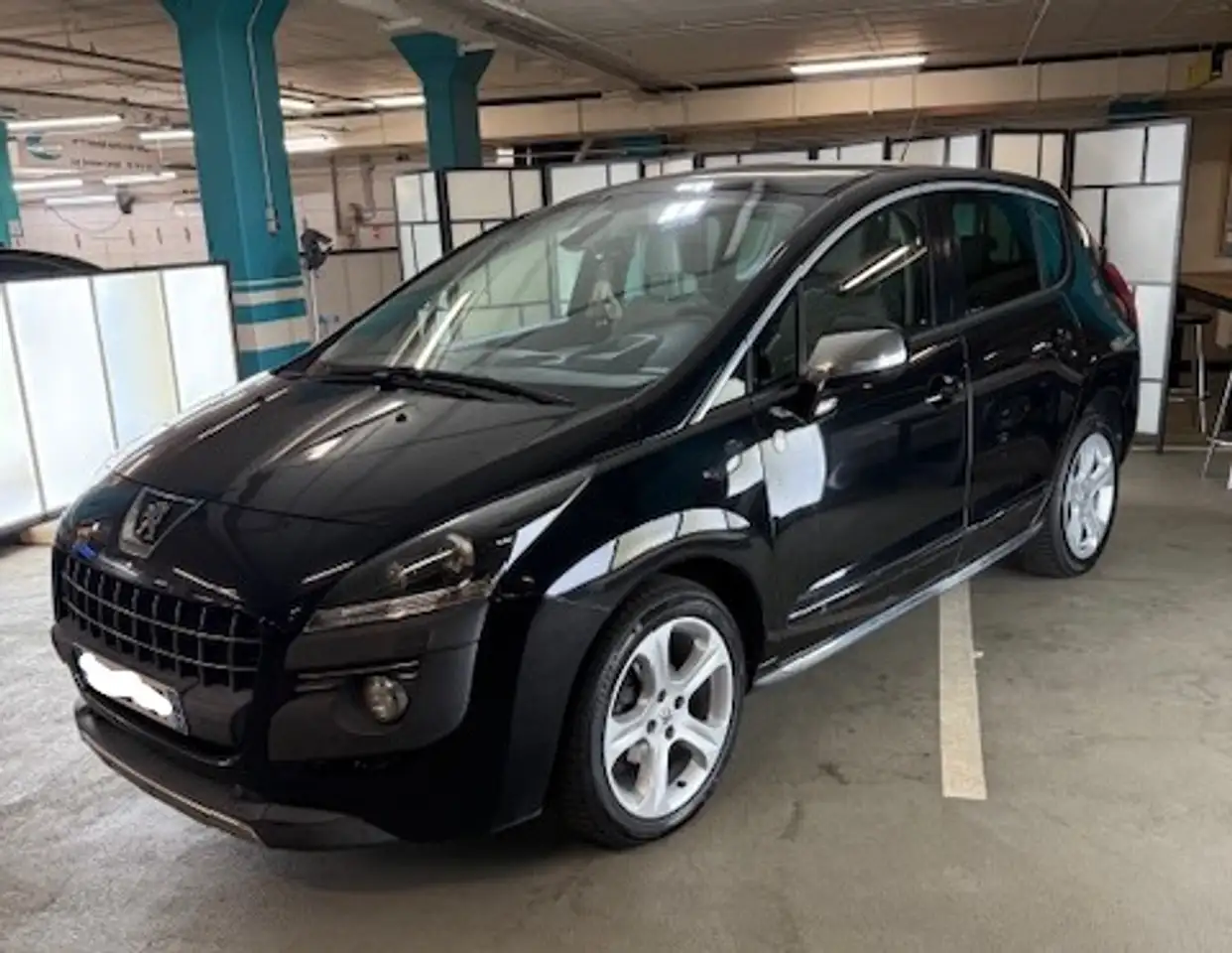 Peugeot 3008 1.6 HDi 16V 112ch FAP Roland Garros