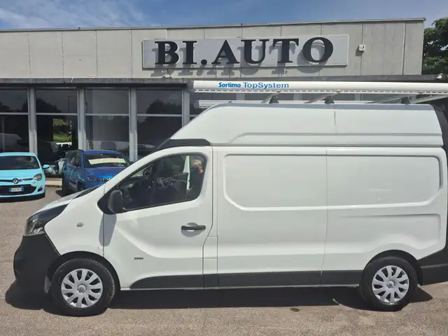 2017 Opel Vivaro in White for sale