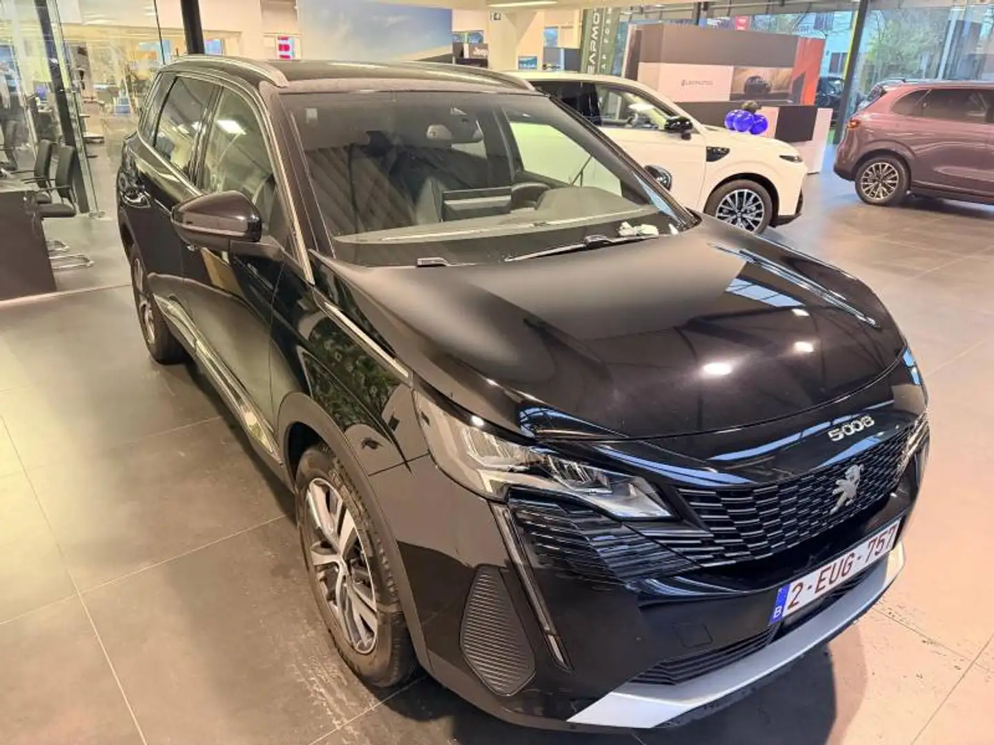Peugeot 5008 II SUV Allure Pack 1.2 PureTech Stop&Start 130ch EAT8 Schwarz - 1