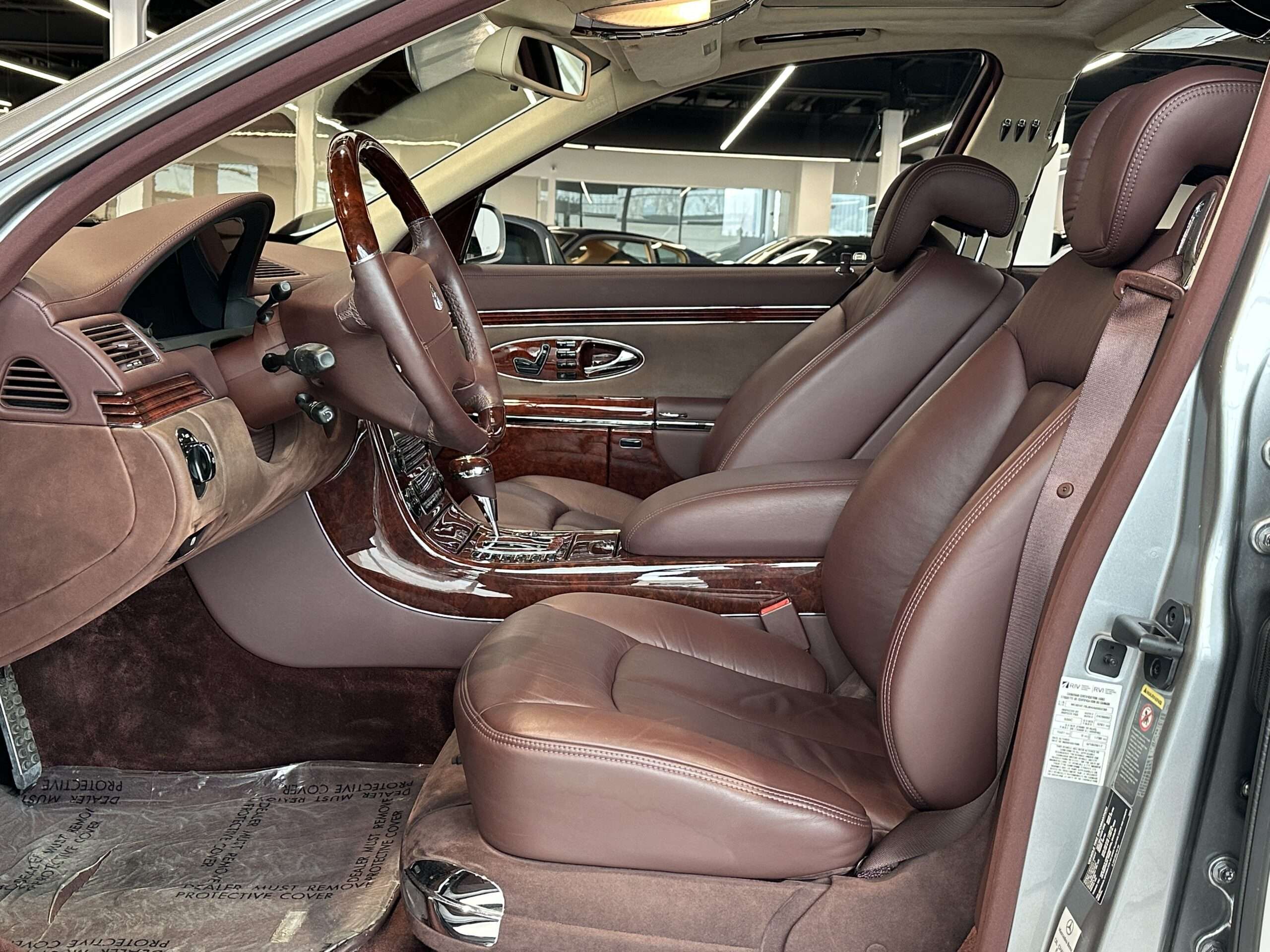 2004 Maybach 57 4dr Sdn SWB thumb 16