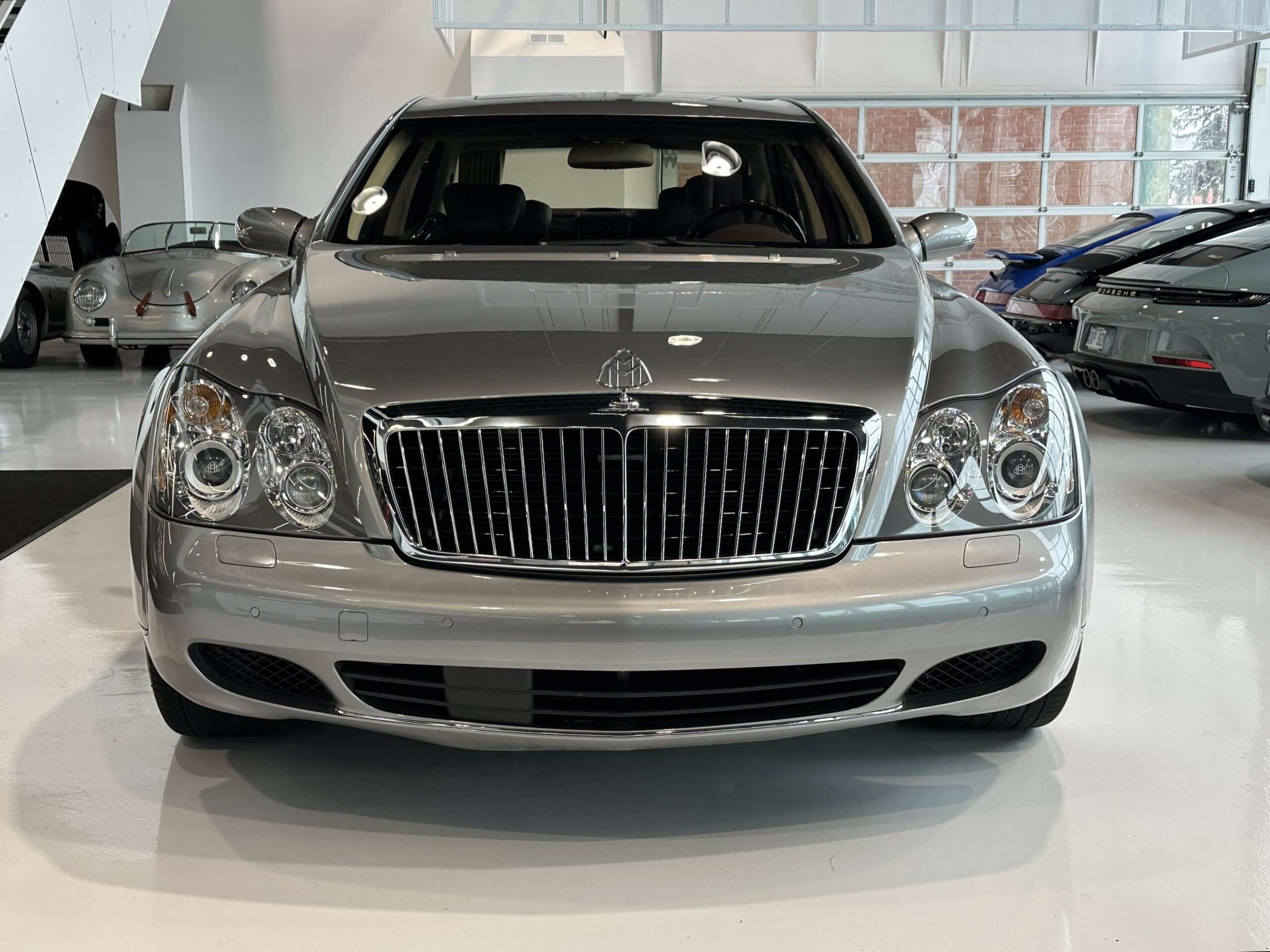 2004 Maybach 57 4dr Sdn SWB thumb 12