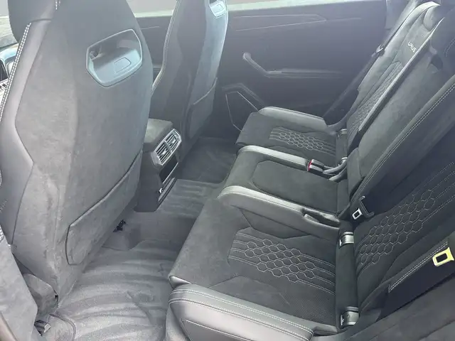 Lamborghini Urus view 10