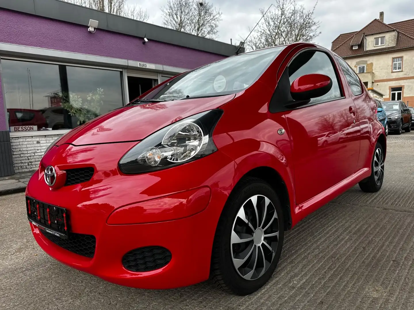 Toyota Aygo AYGO Cool "HU/AU+Service+Garantie" Rot - 1