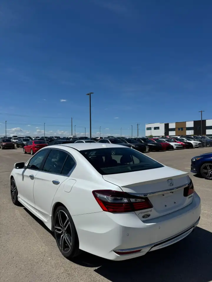 Honda Accord снимка Honda Accord