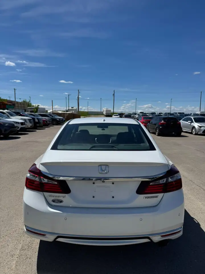Honda Accord снимка Honda Accord