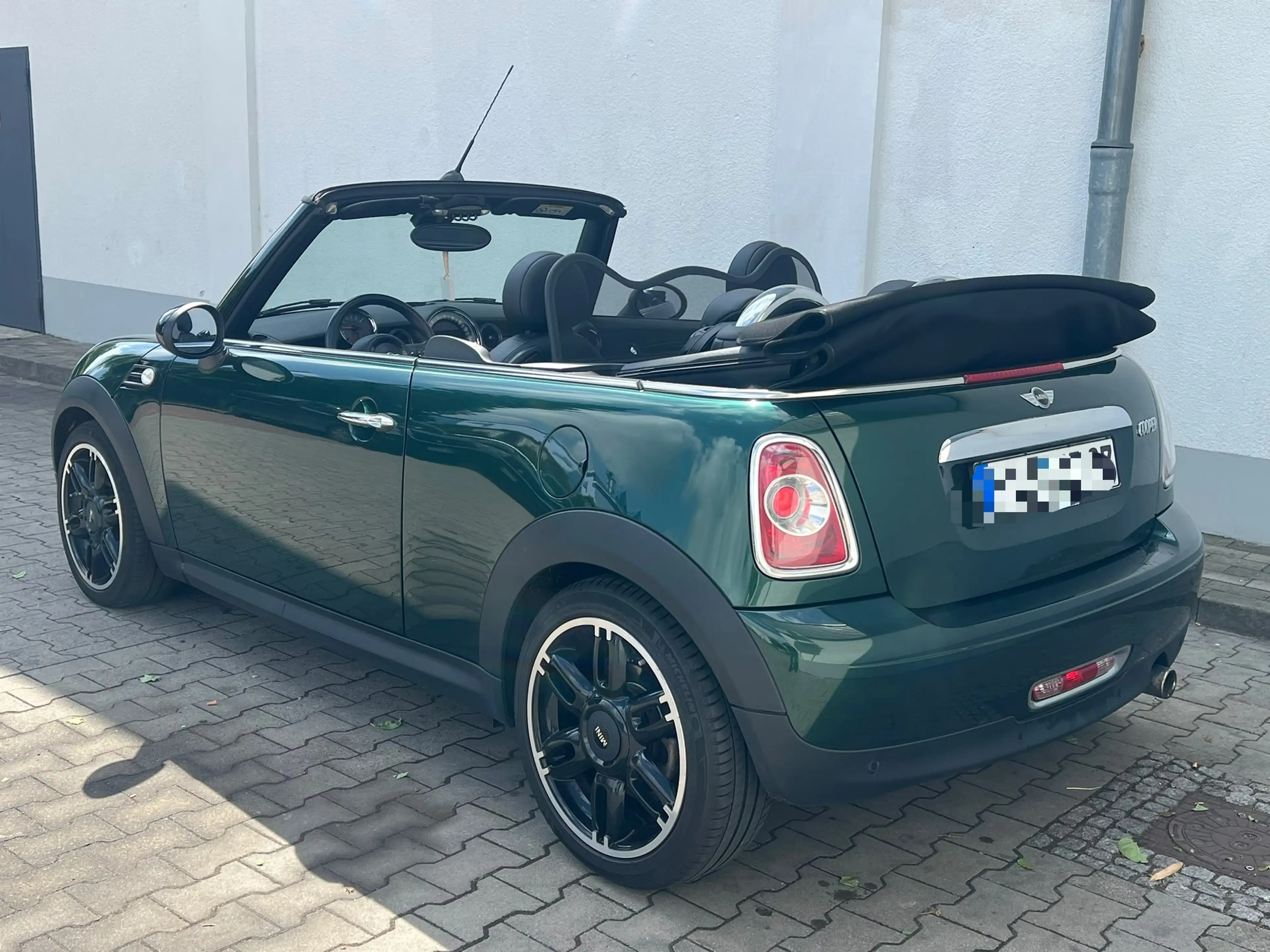 MINI Cooper Cabrio 1.6 Automatik *LEDER+NAVI+PDC+URO6* 2015 — photo 4