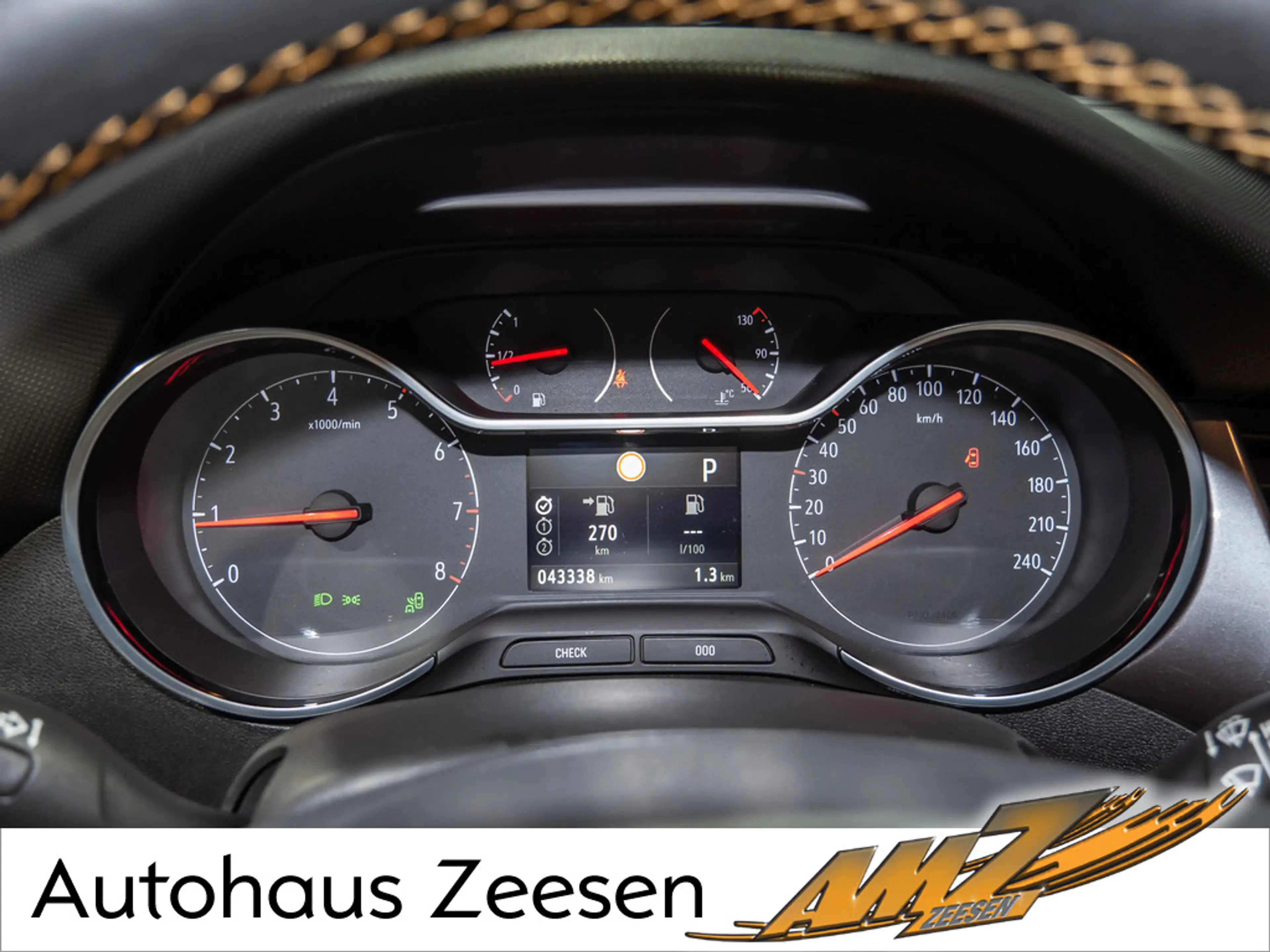 Opel Crossland X 1.2 Innovation NAVI KAMERA PDC — photo 13