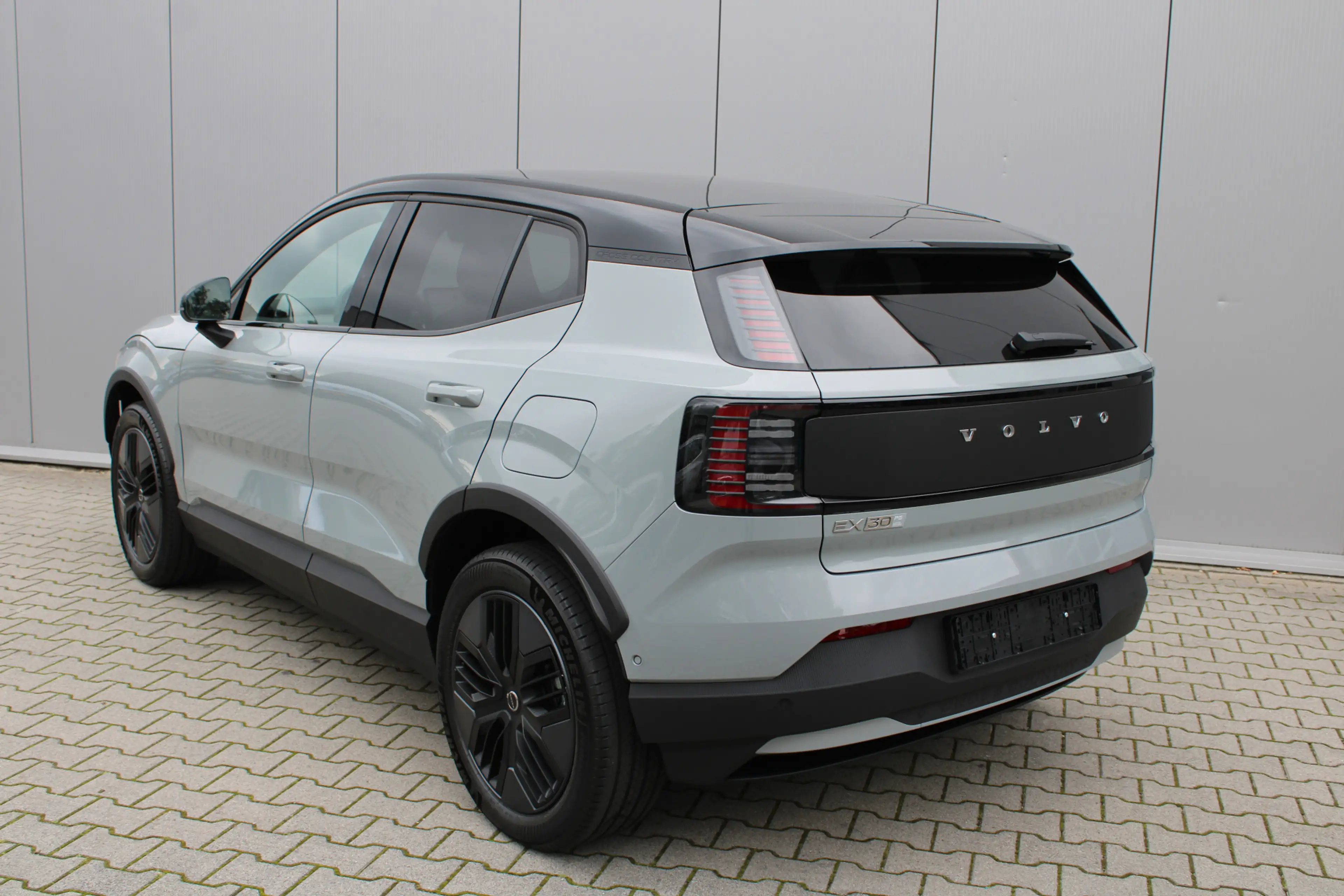 Volvo EX30 Cross Country P5 Plus Europa 69 kWh | Harvest Inte — photo 7