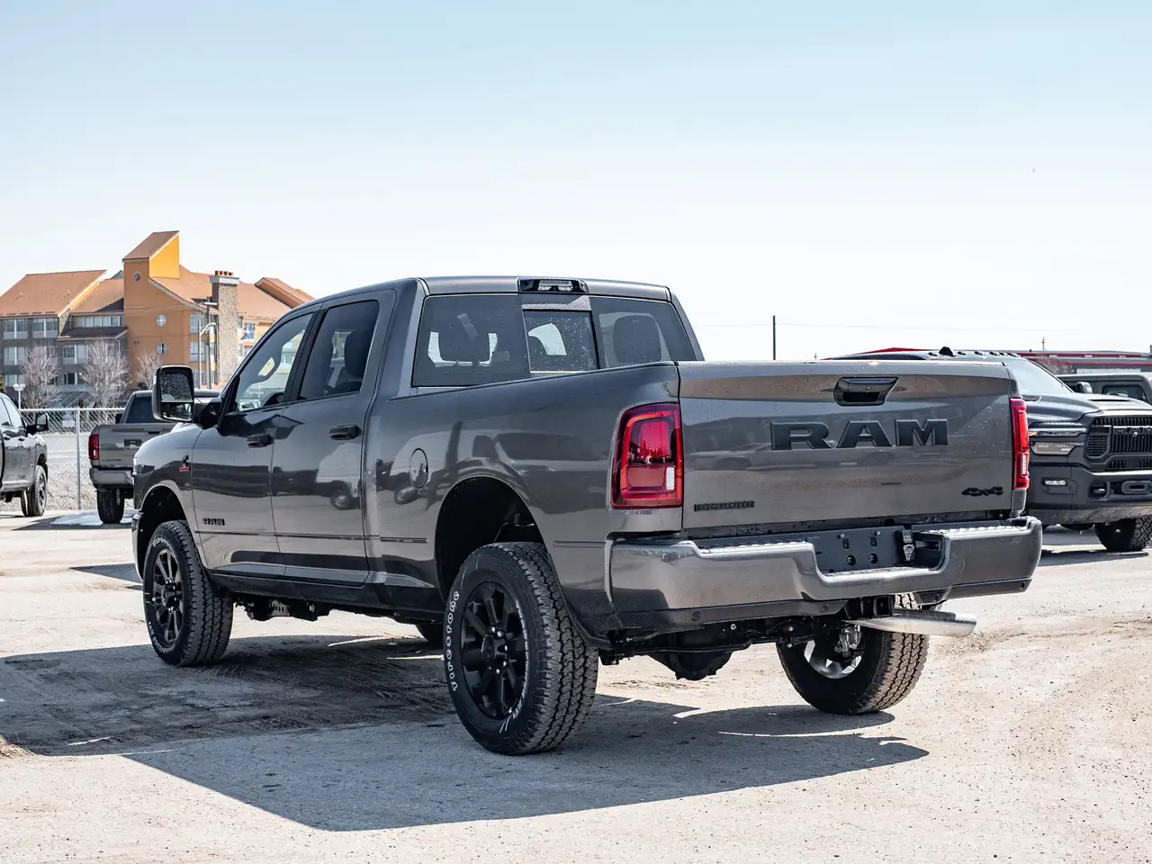 RAM 2500 снимка RAM 2500