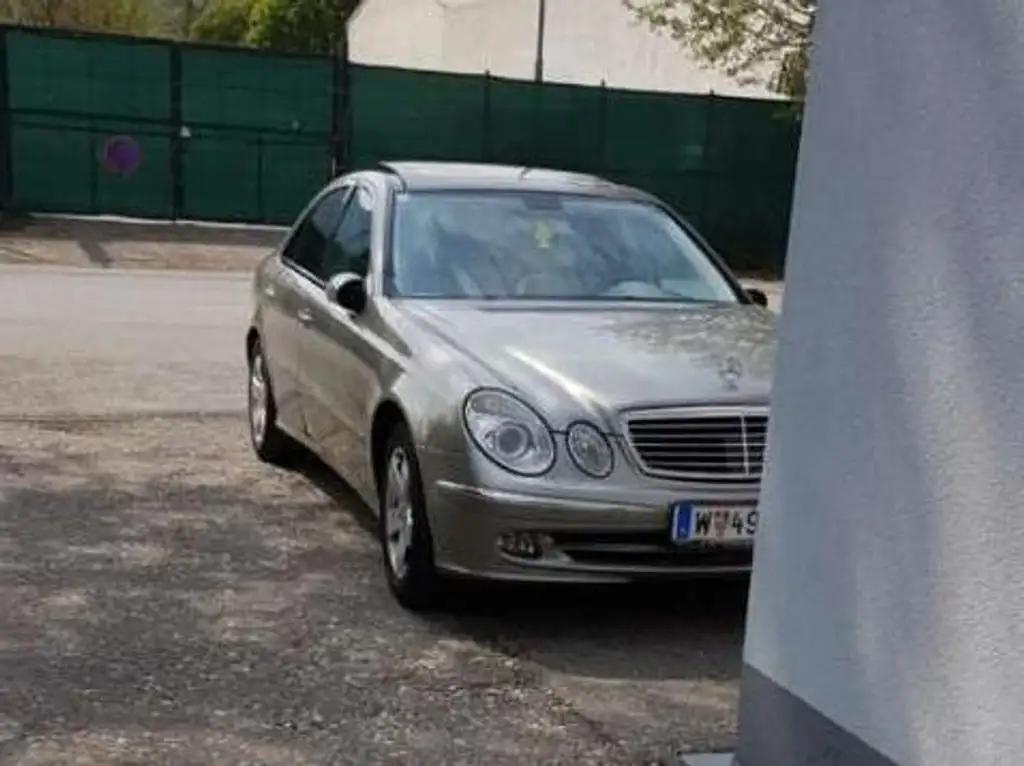 Mercedes-Benz E 320 2005 из Европы — купить под ключ