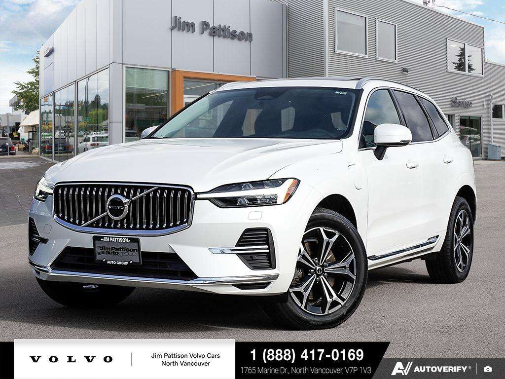 2022 Volvo XC60 T8PHEV Inscription Expression - Local/New tires