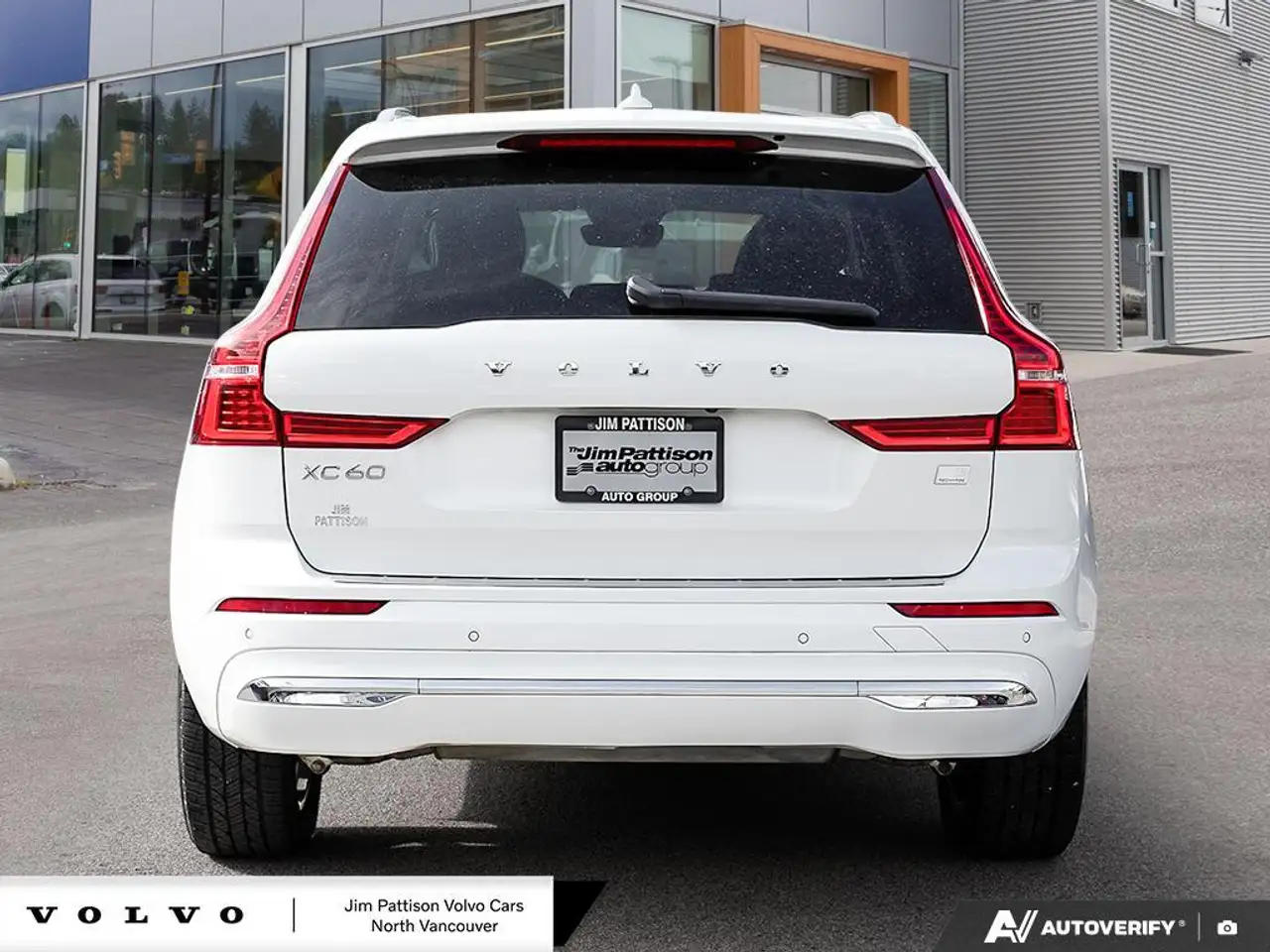 Volvo XC60 снимка Volvo XC60