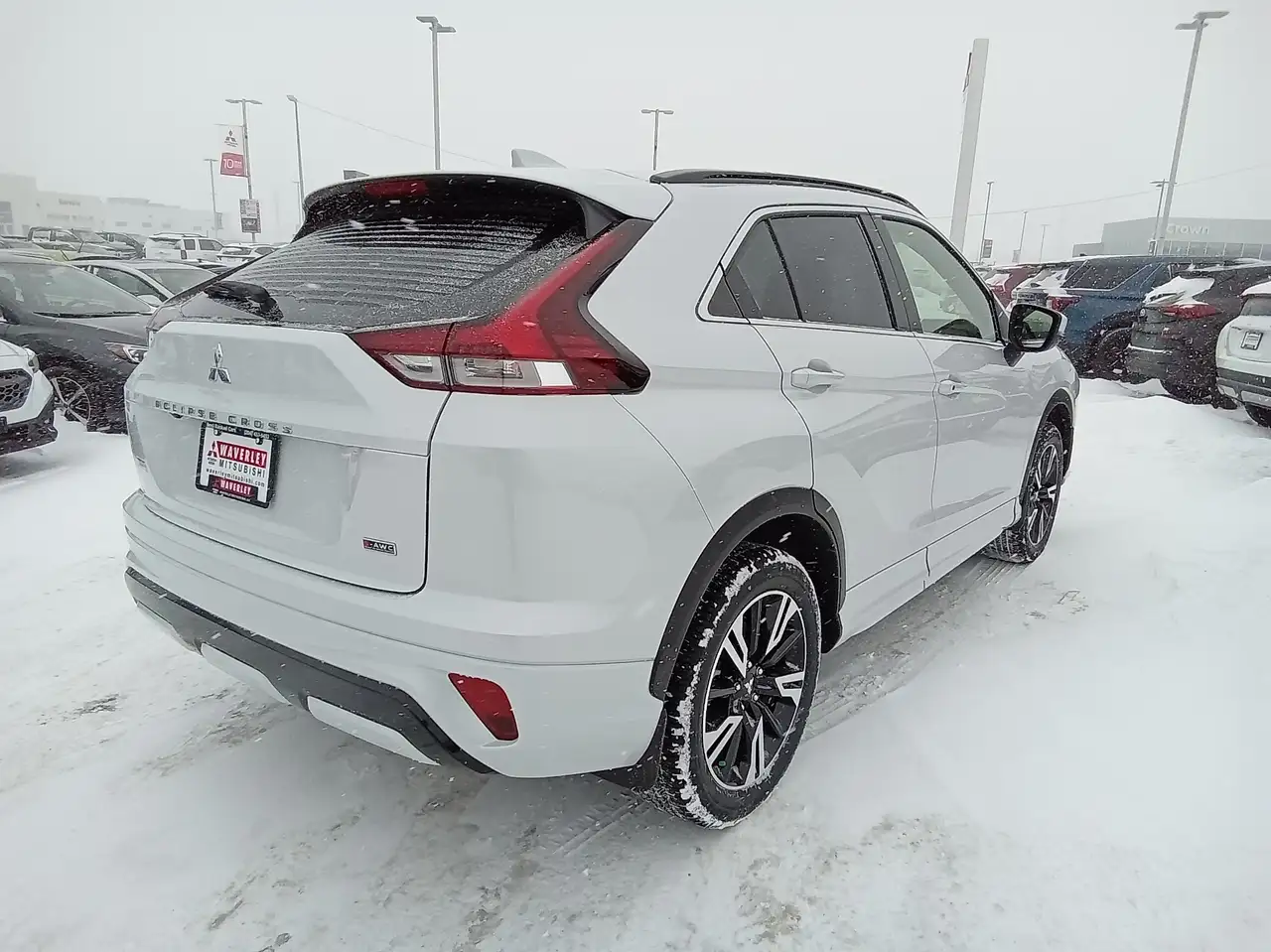Mitsubishi Eclipse Cross снимка Mitsubishi Eclipse Cross