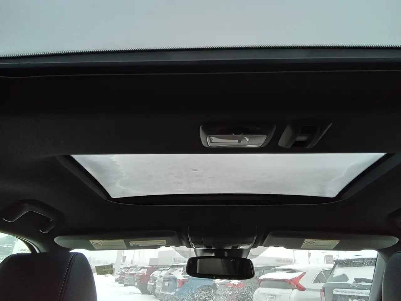 Mitsubishi Eclipse Cross снимка Mitsubishi Eclipse Cross