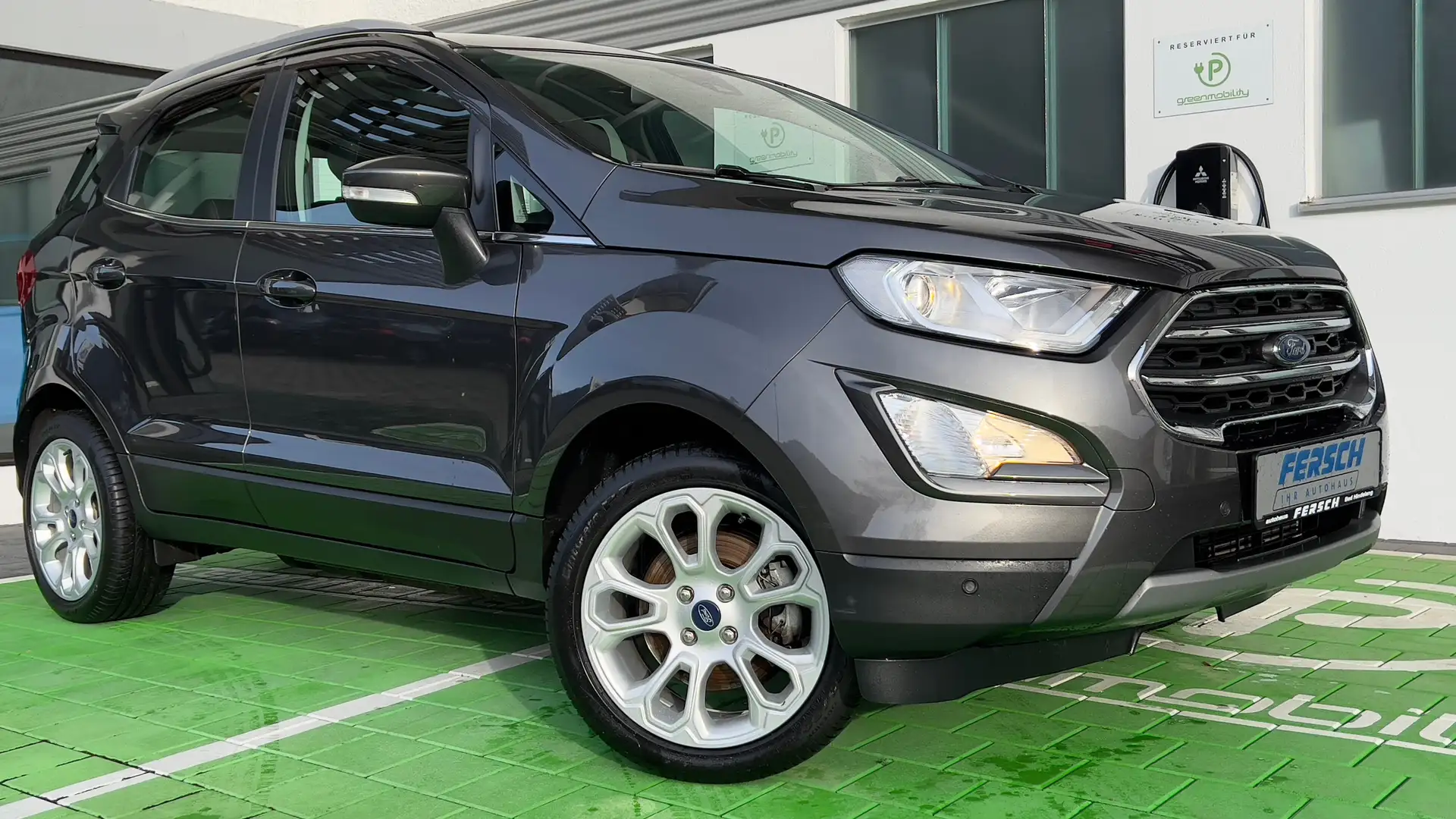 Ford EcoSport Titanium Automatik m. Toterwinkel- Assist. uvm Grau - 1