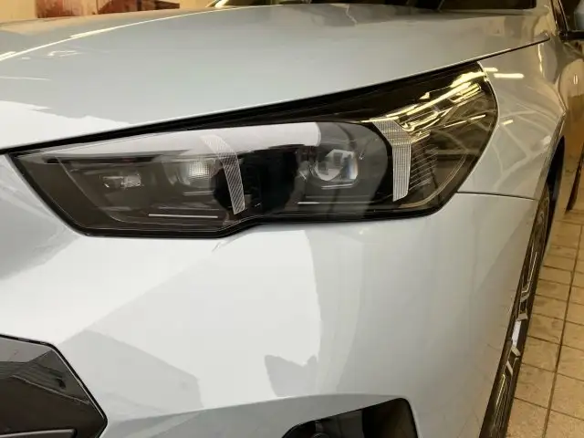 BMW i5 xDrive40 Touring Ansicht 12