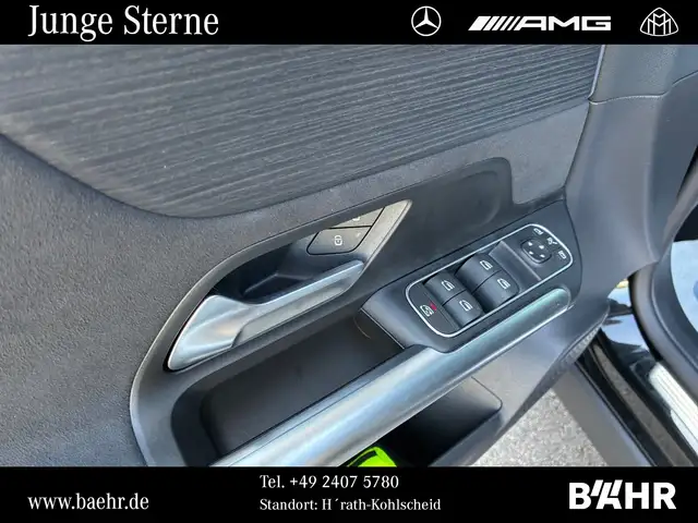 Mercedes-Benz Gla Class view 14