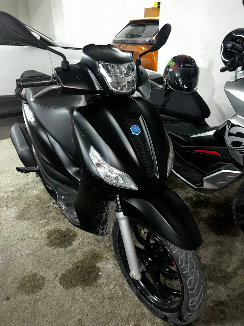 Piaggio Medley 125 S abs Nero - 2