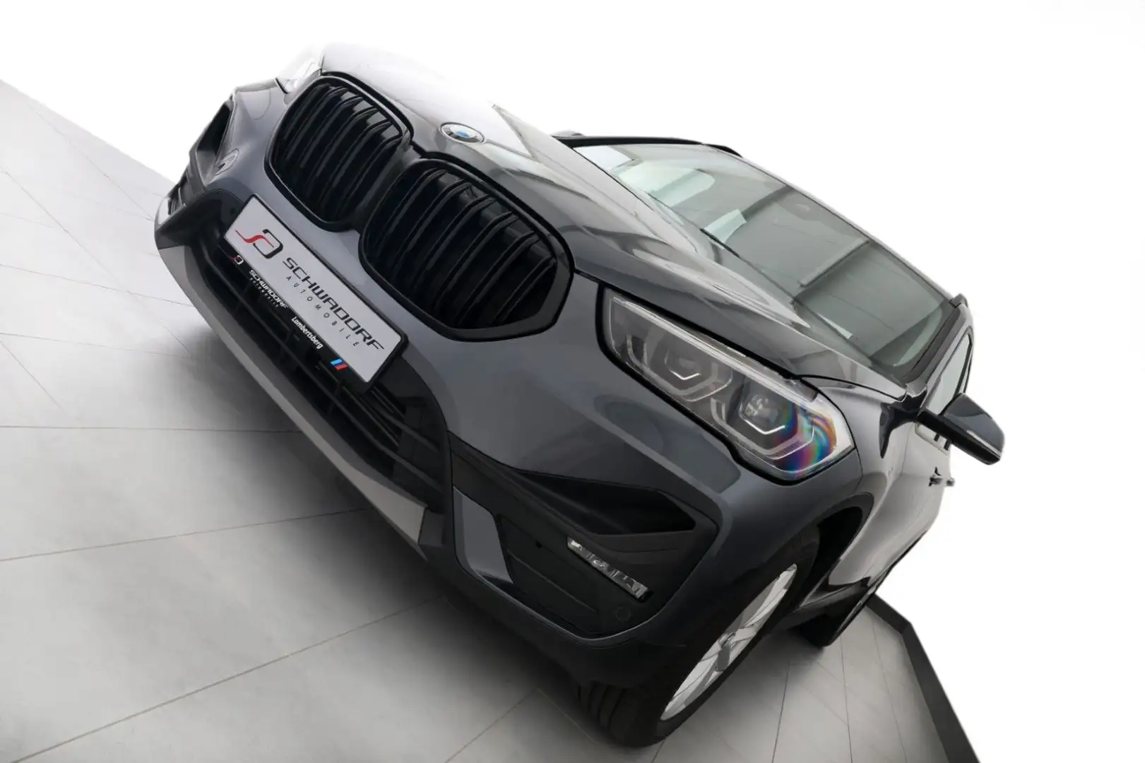 BMW X1 xDrive20d Advantage Facelift RFK AHK Grau - 2