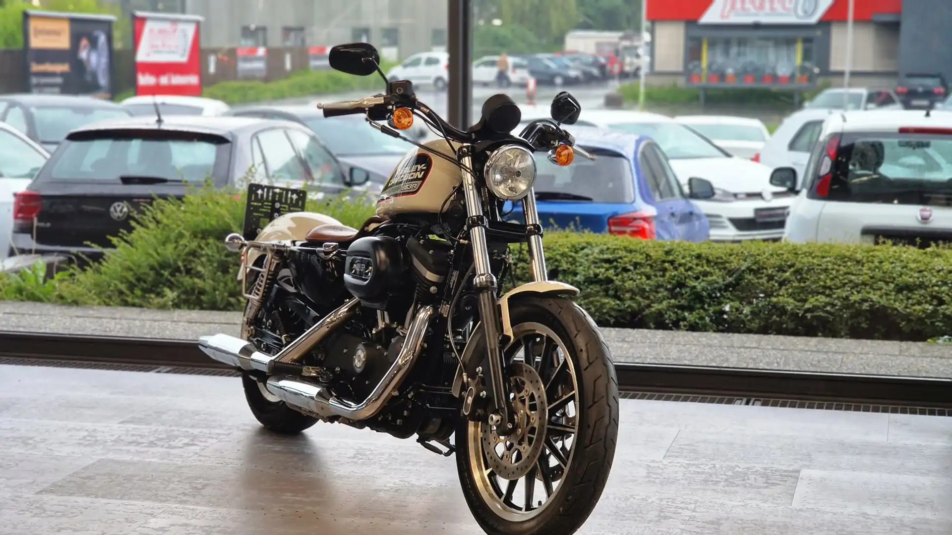 Harley-Davidson Sportster XL 883 XL 883 Wie Neu Top Zustand Černá - 1