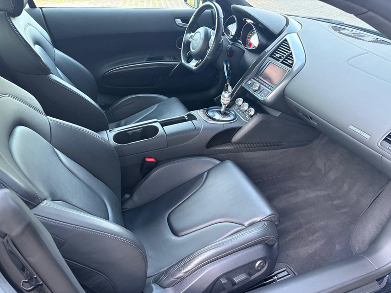 Audi R8 4.2 FSI quattro CARBON-KAMERA-BANG & OLUFSEN — photo 6