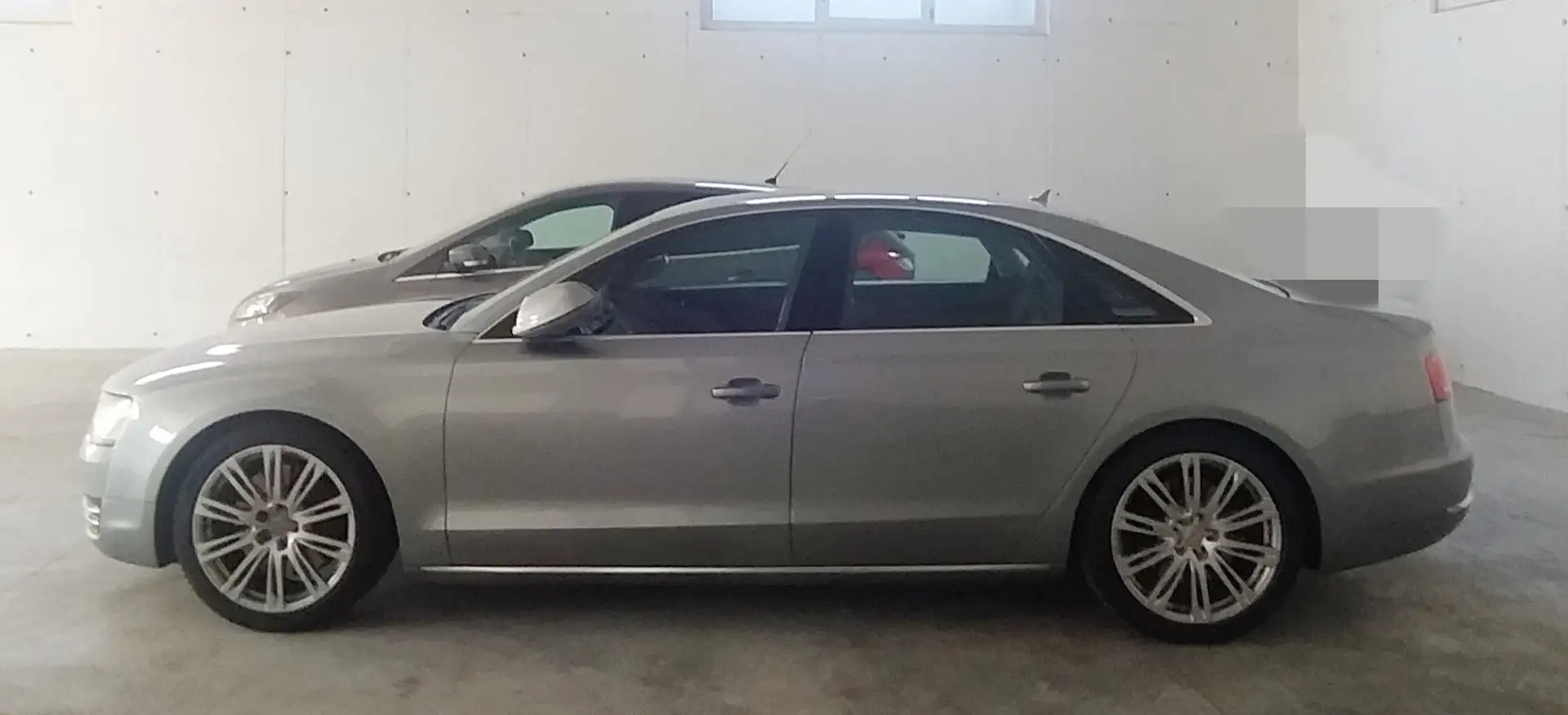 Audi A8 A8 4.2 V8 tdi Quattro tiptronic  X COMMERCIANT Gri - 1