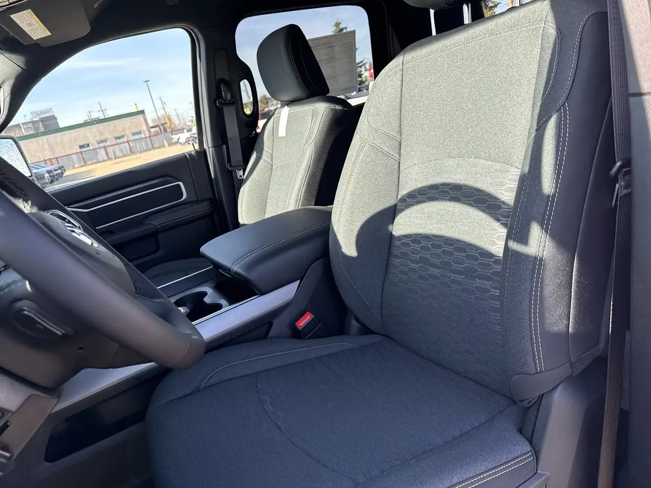RAM 3500 снимка RAM 3500