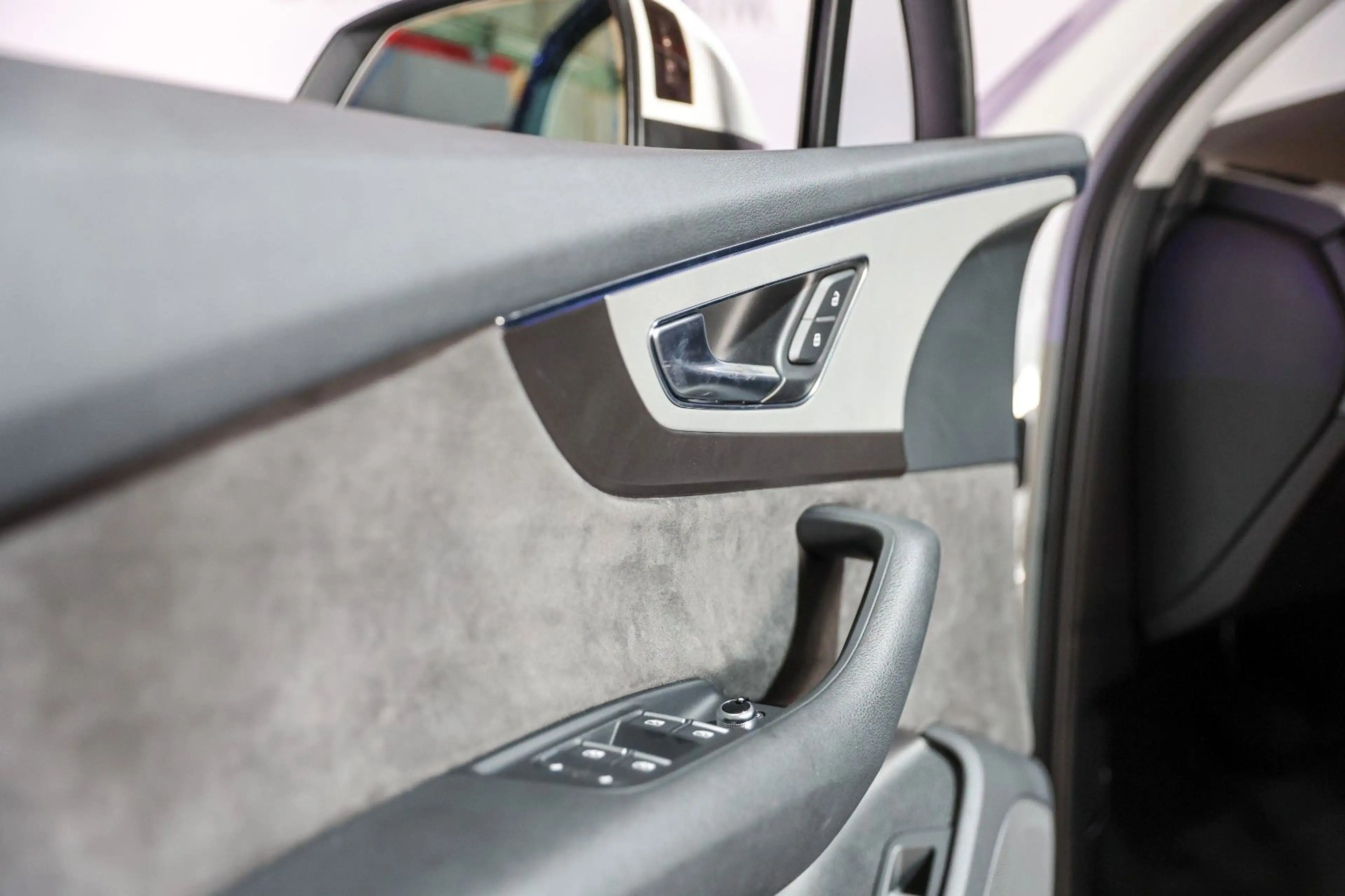 Audi Q7 3.0 TDI S-LINE PANO 1HD INSP. NEU VIRT.TACHO — photo 9