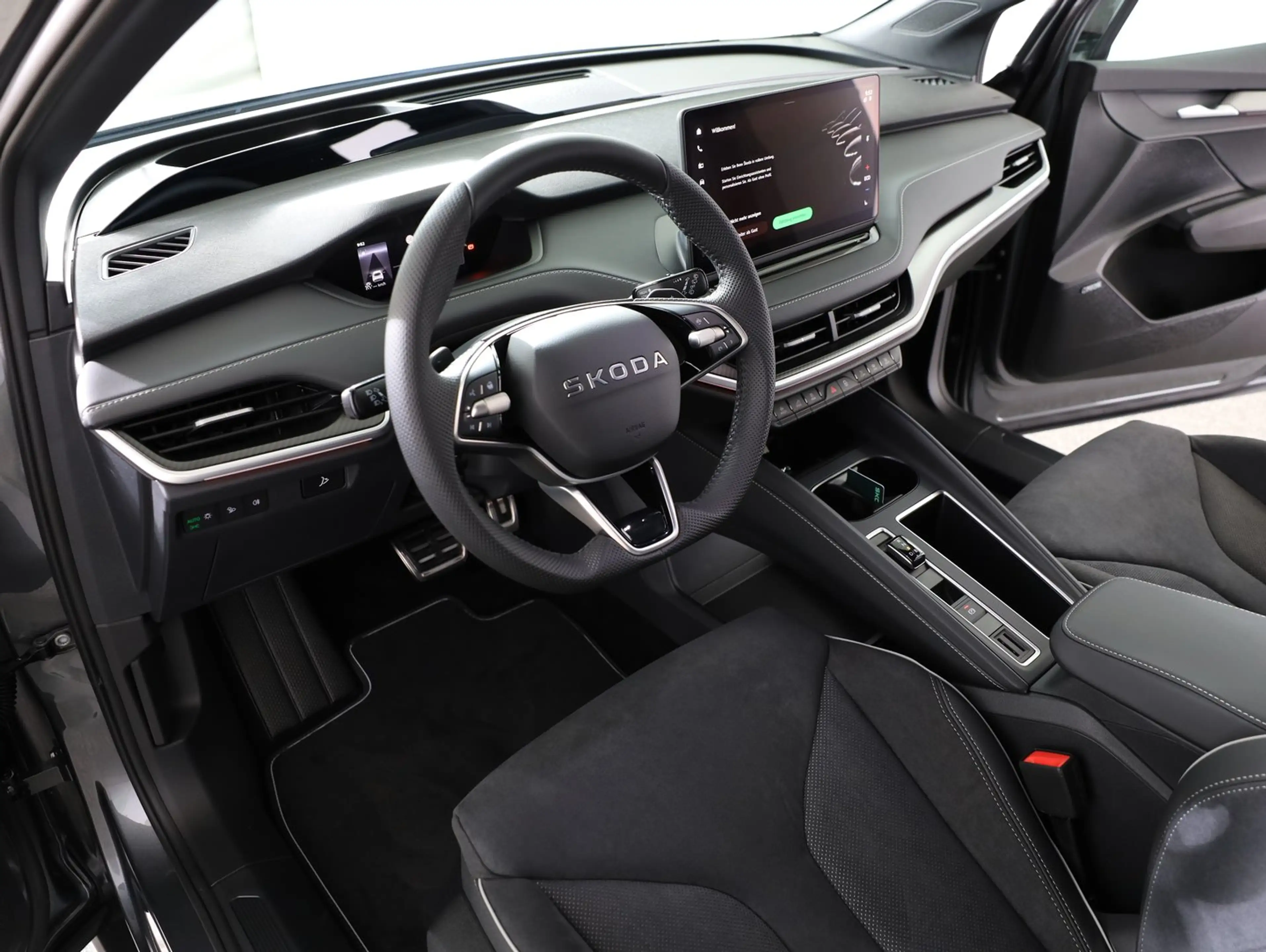 Skoda Elroq Sportline 85 — photo 11