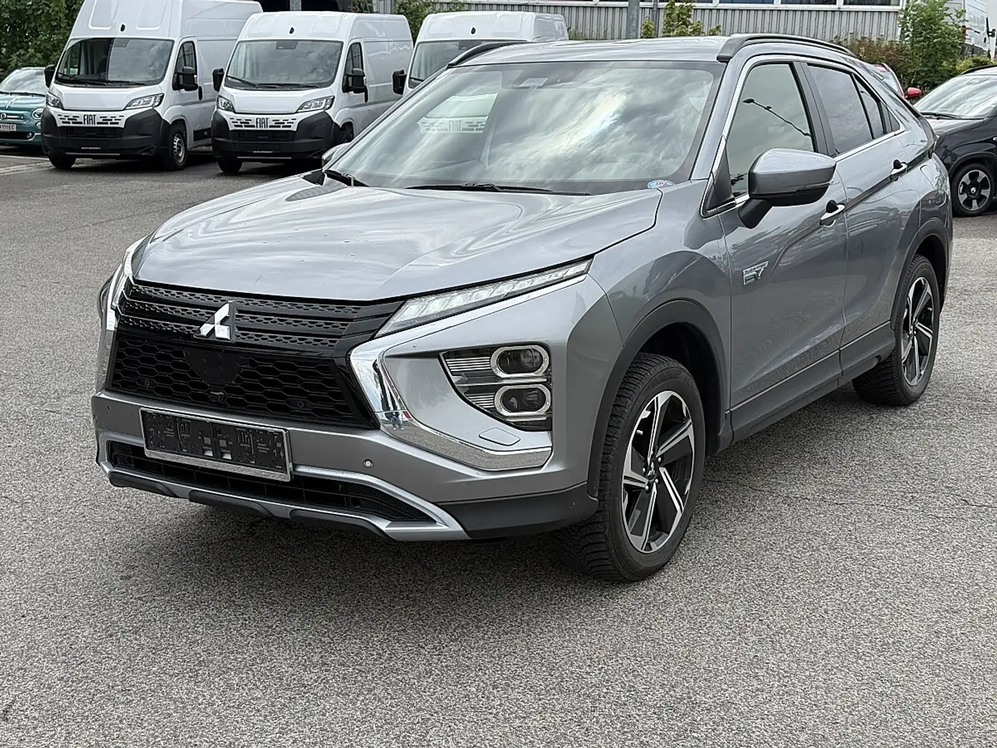 Mitsubishi Eclipse Cross 2,4 PHEV 4WD Intense+ CVT Aut. Grau - 1