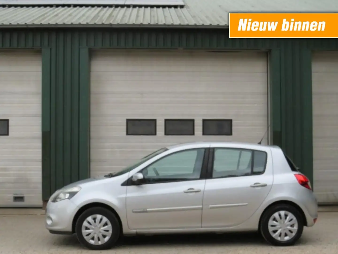 Renault Clio 1.2 COLLECTION Grijs - 1