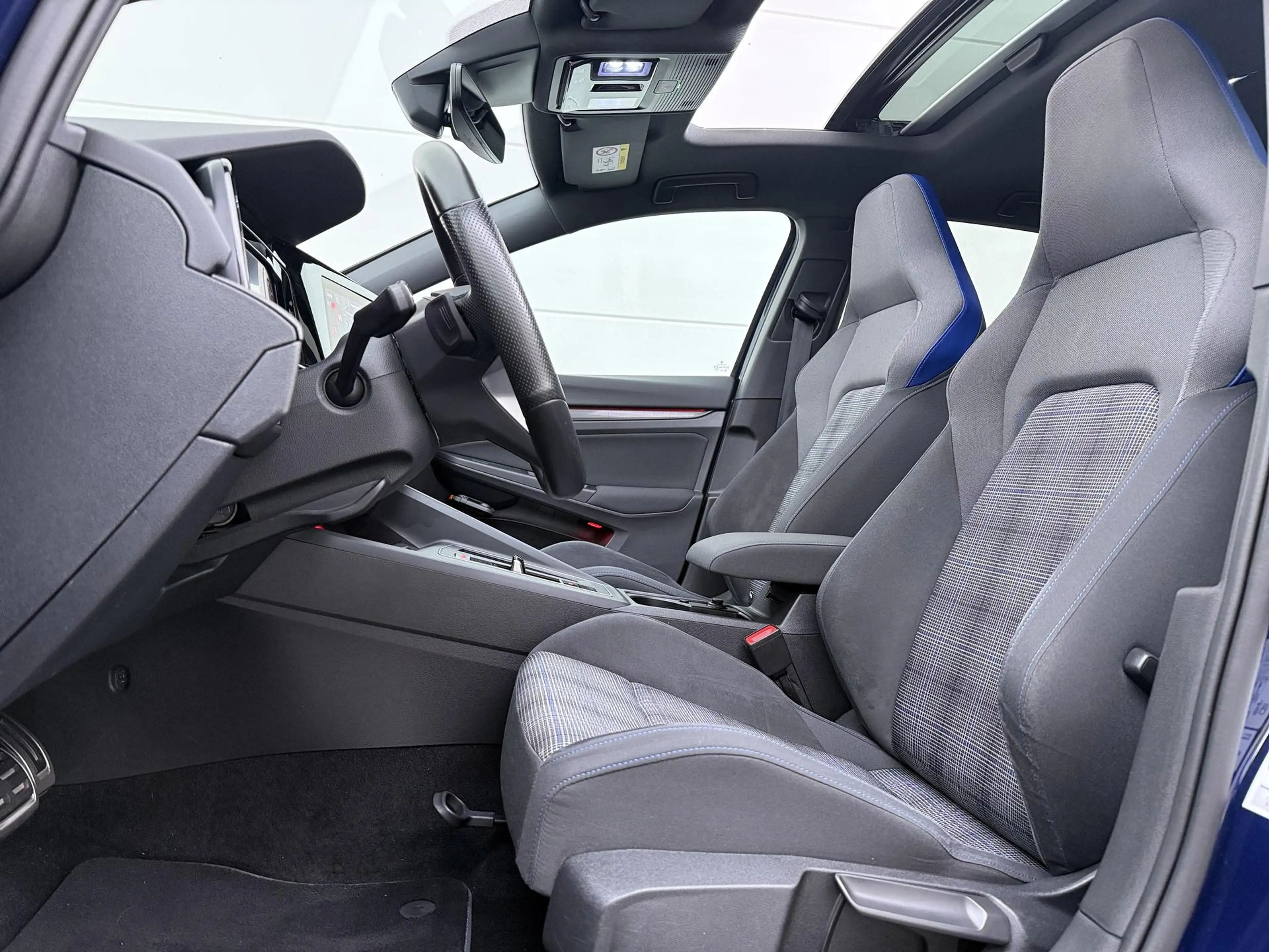 Volkswagen Golf GTE 1.4 eHybrid | Pano Dak | Head-up Display | Camera — photo 4