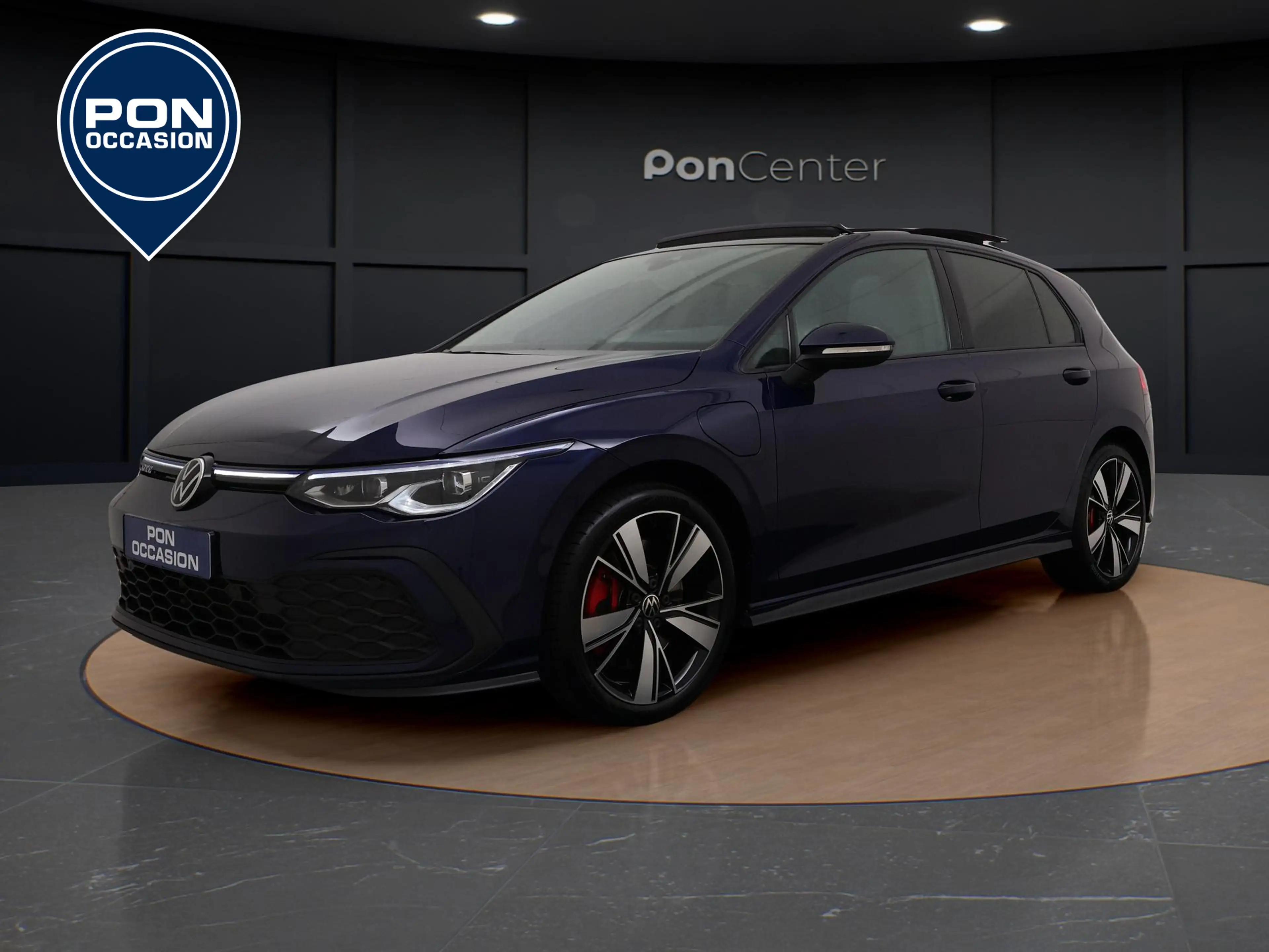 Volkswagen Golf GTE 1.4 eHybrid | Pano Dak | Head-up Display | Camera