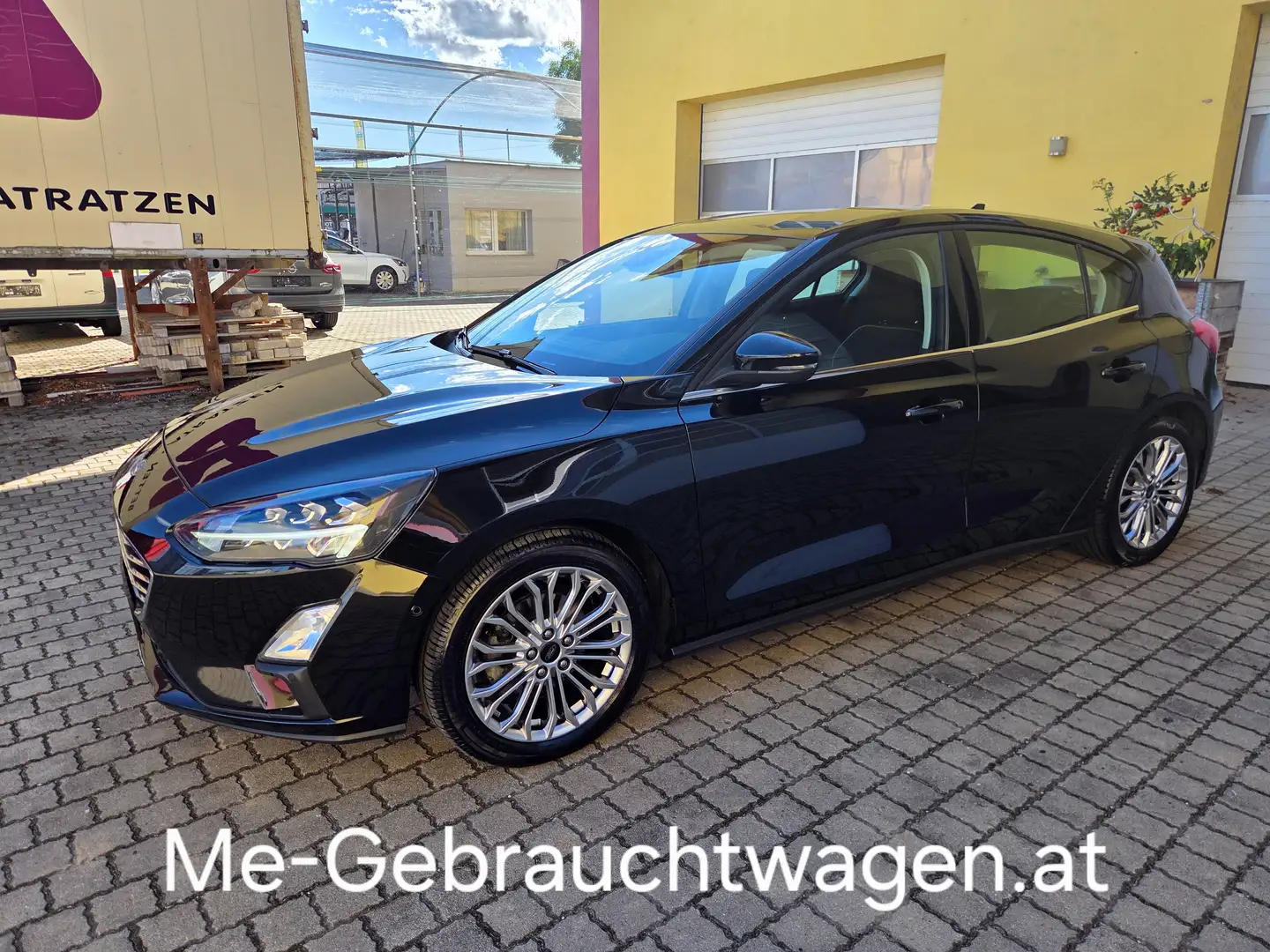 Ford Focus *VOLL LED/NAVI/KAMRA/ACC/TOTWINKEL-SPURHALTE/SHZG* Schwarz - 1
