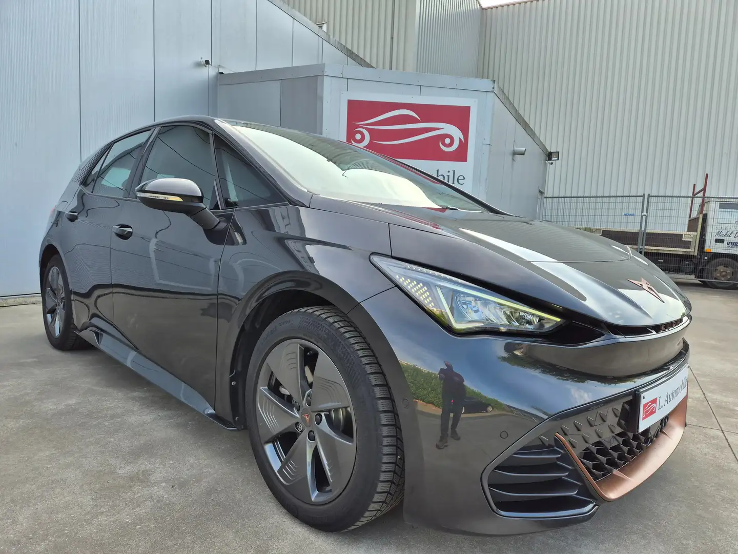 CUPRA Born 58 kWh // 52.999 KM // 2022 !! Gris - 1