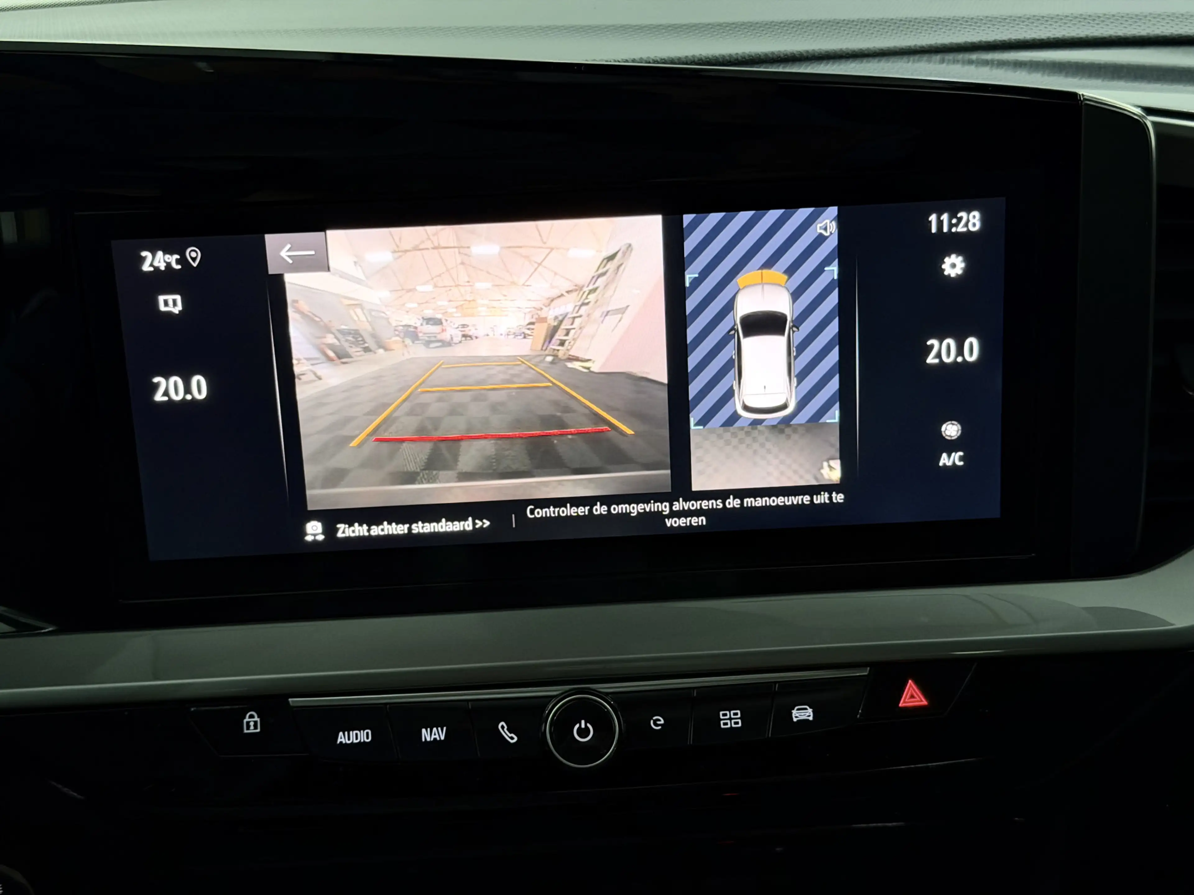 Opel Mokka-E Ultimate 50-kWh 11kw bl. Camera, Navi, Virtual des — photo 15