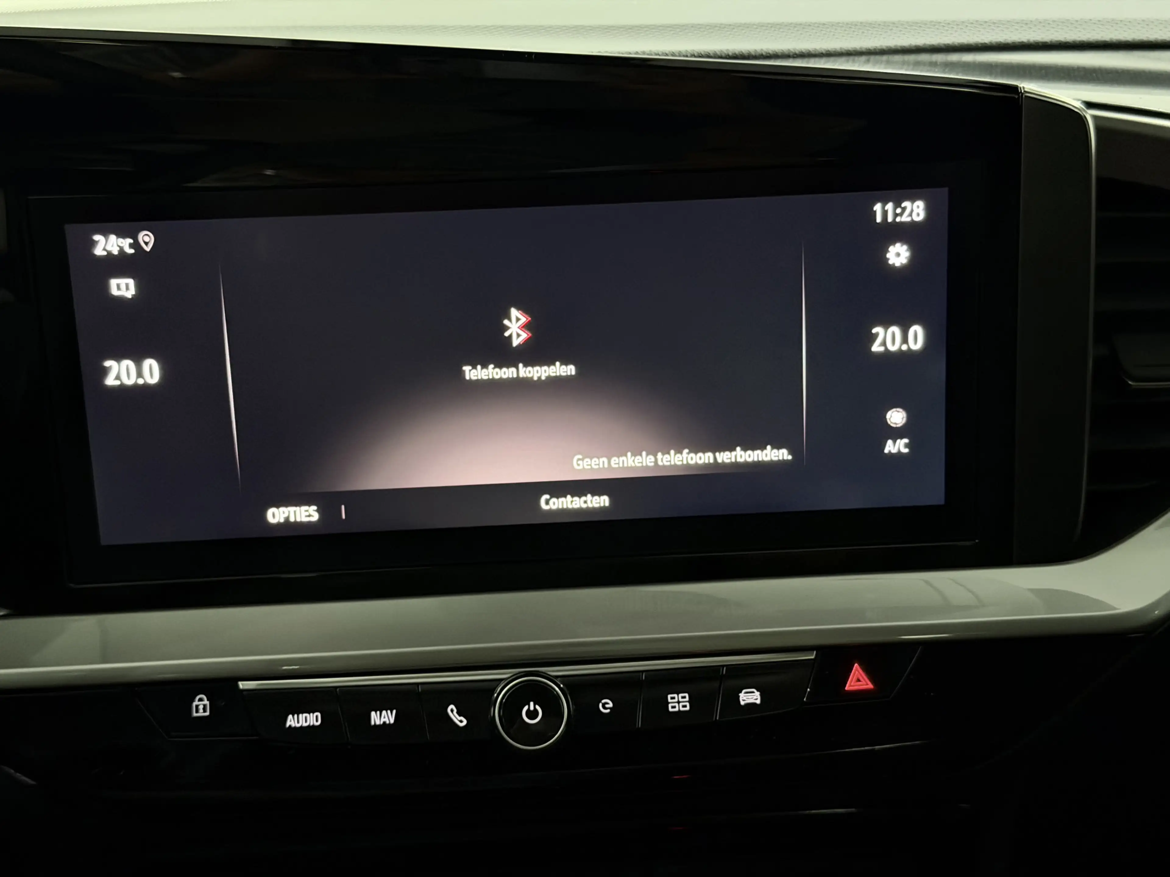 Opel Mokka-E Ultimate 50-kWh 11kw bl. Camera, Navi, Virtual des — photo 18