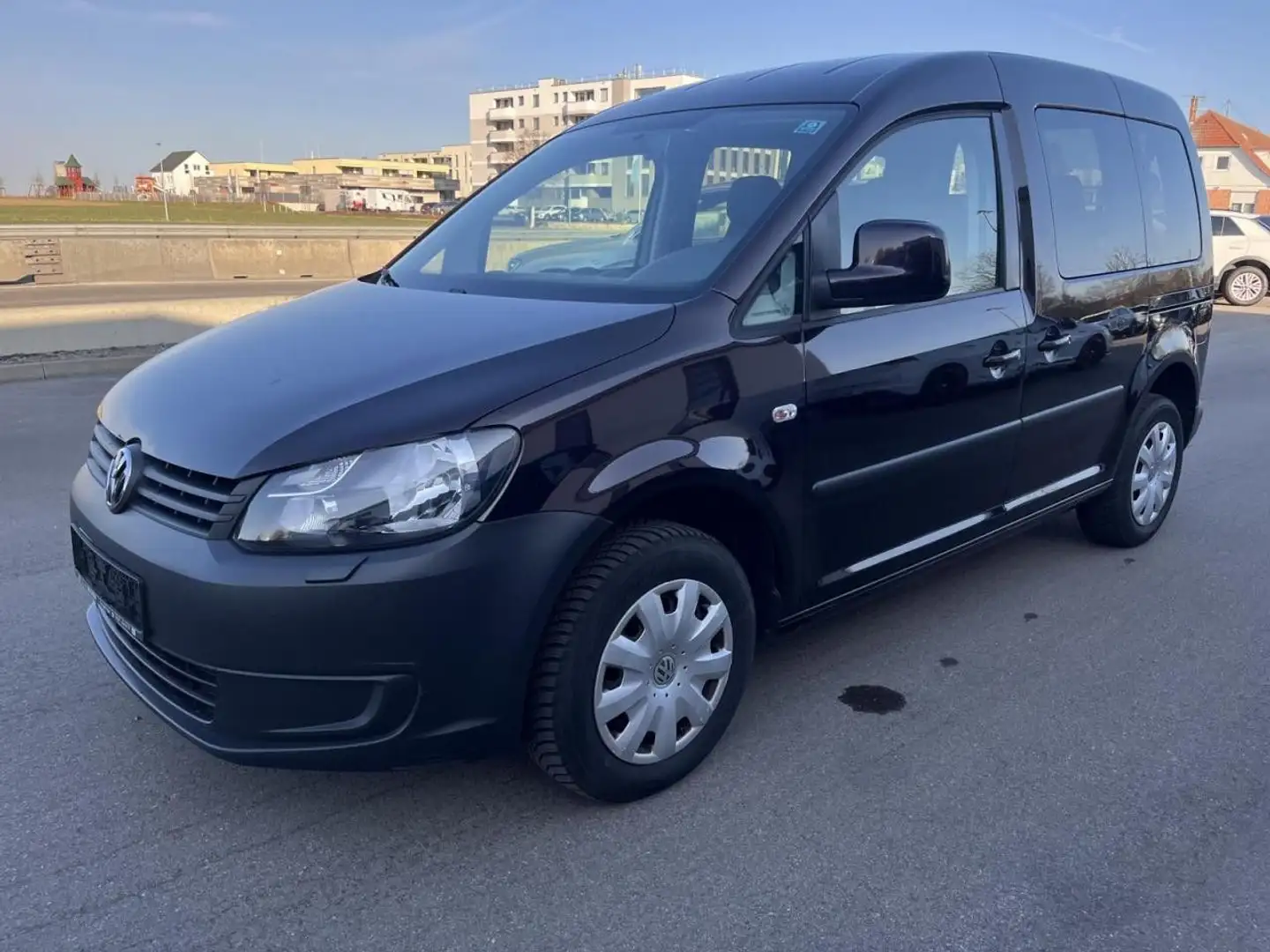 Volkswagen Caddy 1,6 TDI Trendline Sitzheizung Climatic PDC Schwarz - 2