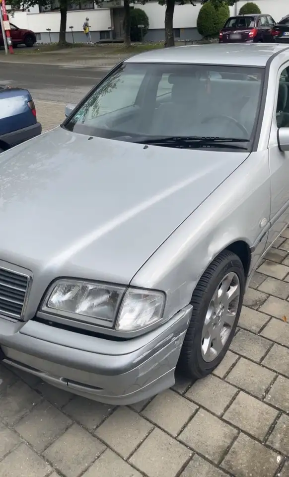 Mercedes-Benz C 200 W202, foto 9