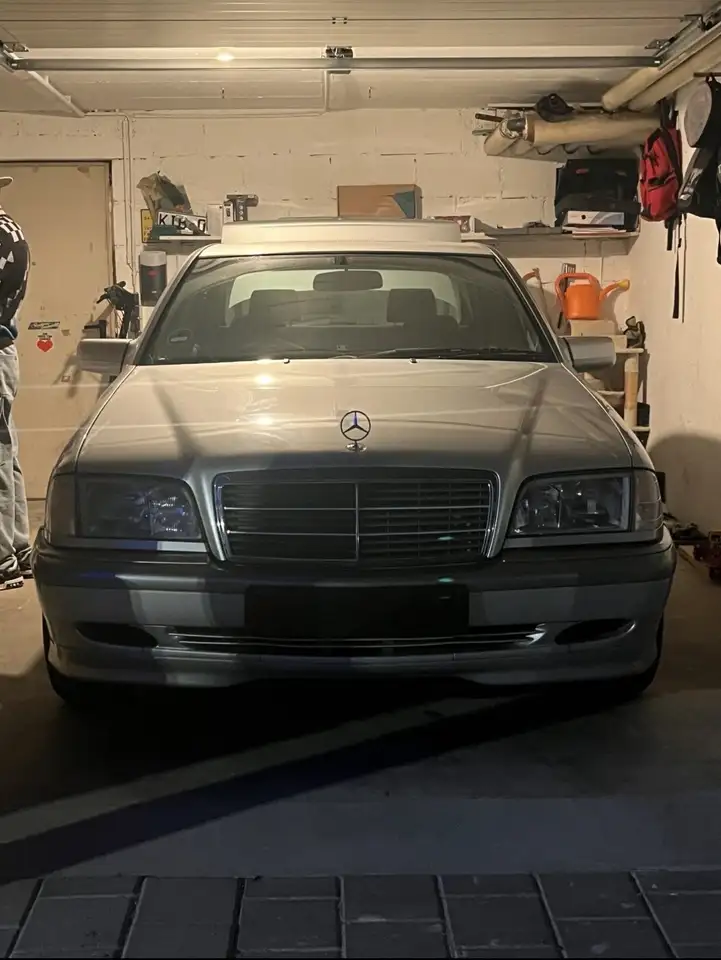 Mercedes-Benz C 200 W202, foto 2